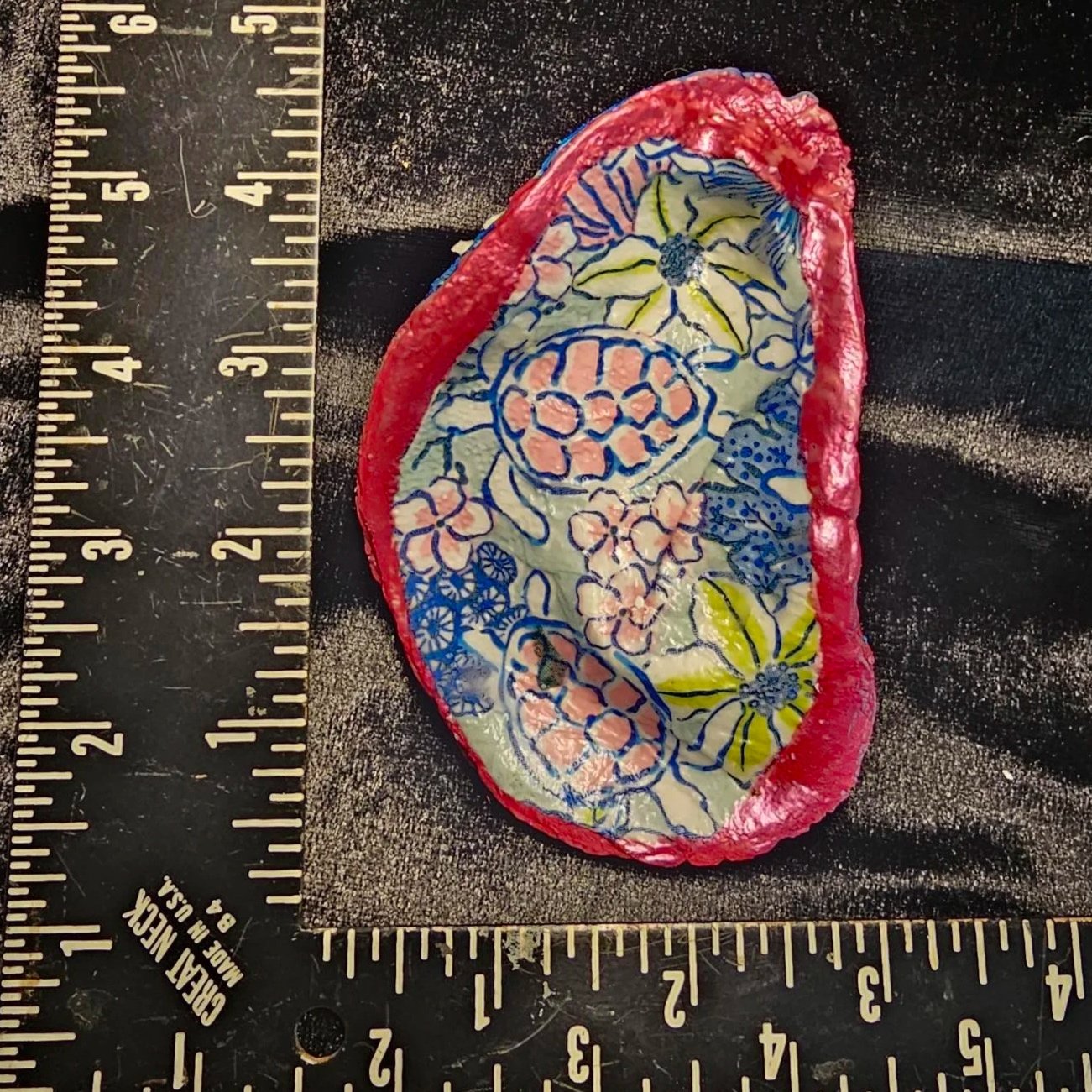 shell-yeah-two-shells-oyster-pink-and-blue-2.jpg