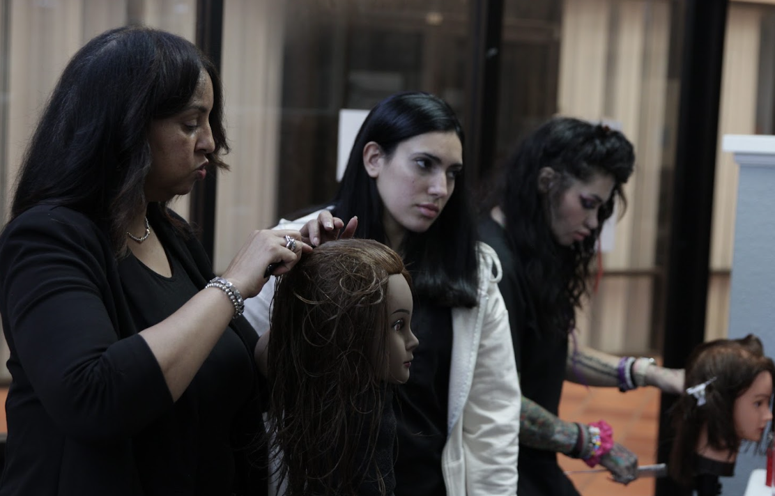 Cosmetology School in Kissimmee: How to Choose: and the Fall Trends You'll Learn to Create