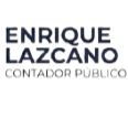 Logo con texto: 'Enrique Lazcano Comunicador Público' en letras negras y azul oscuro