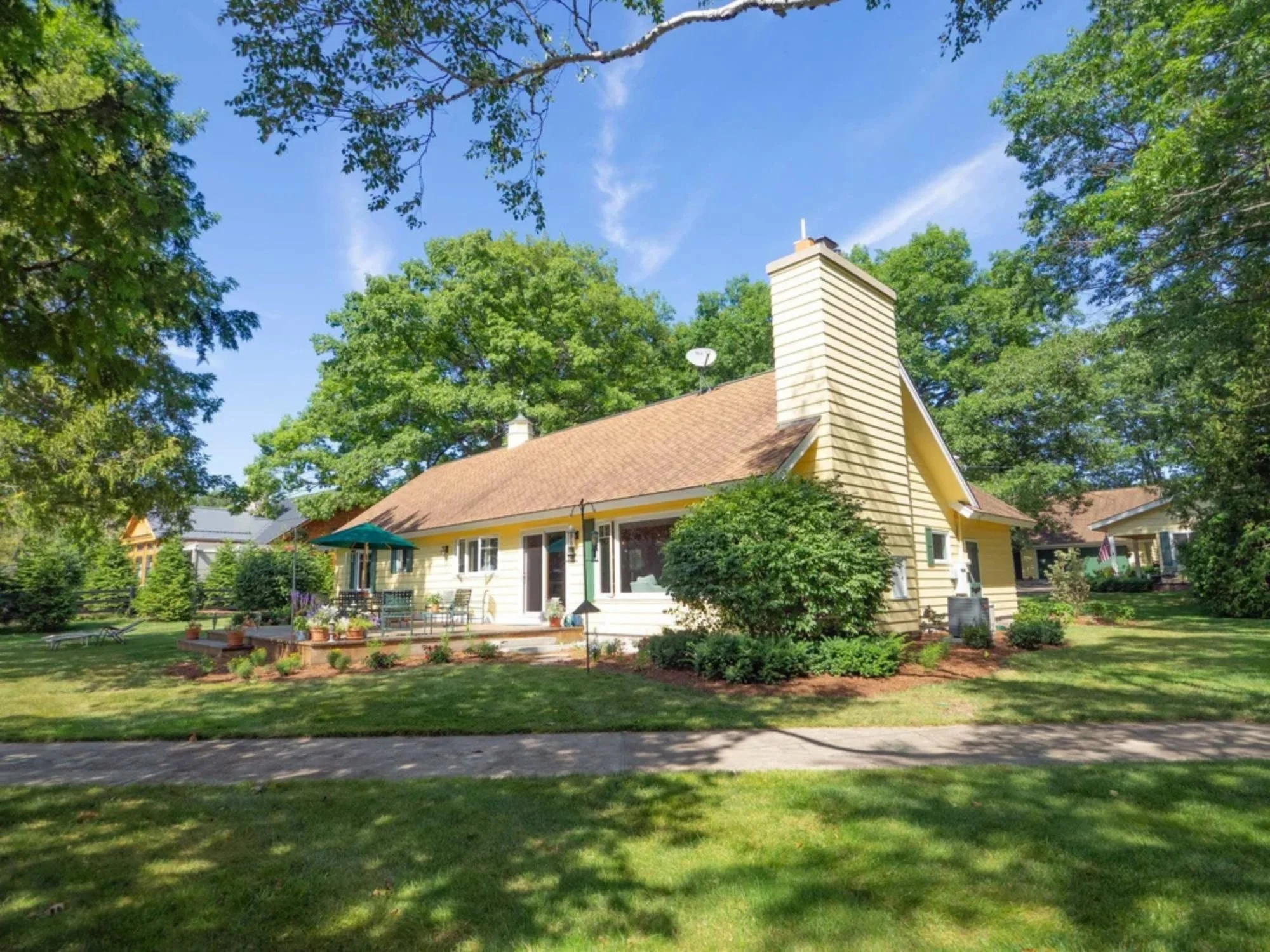 north-lake-leelanau-retreat-10.jpg