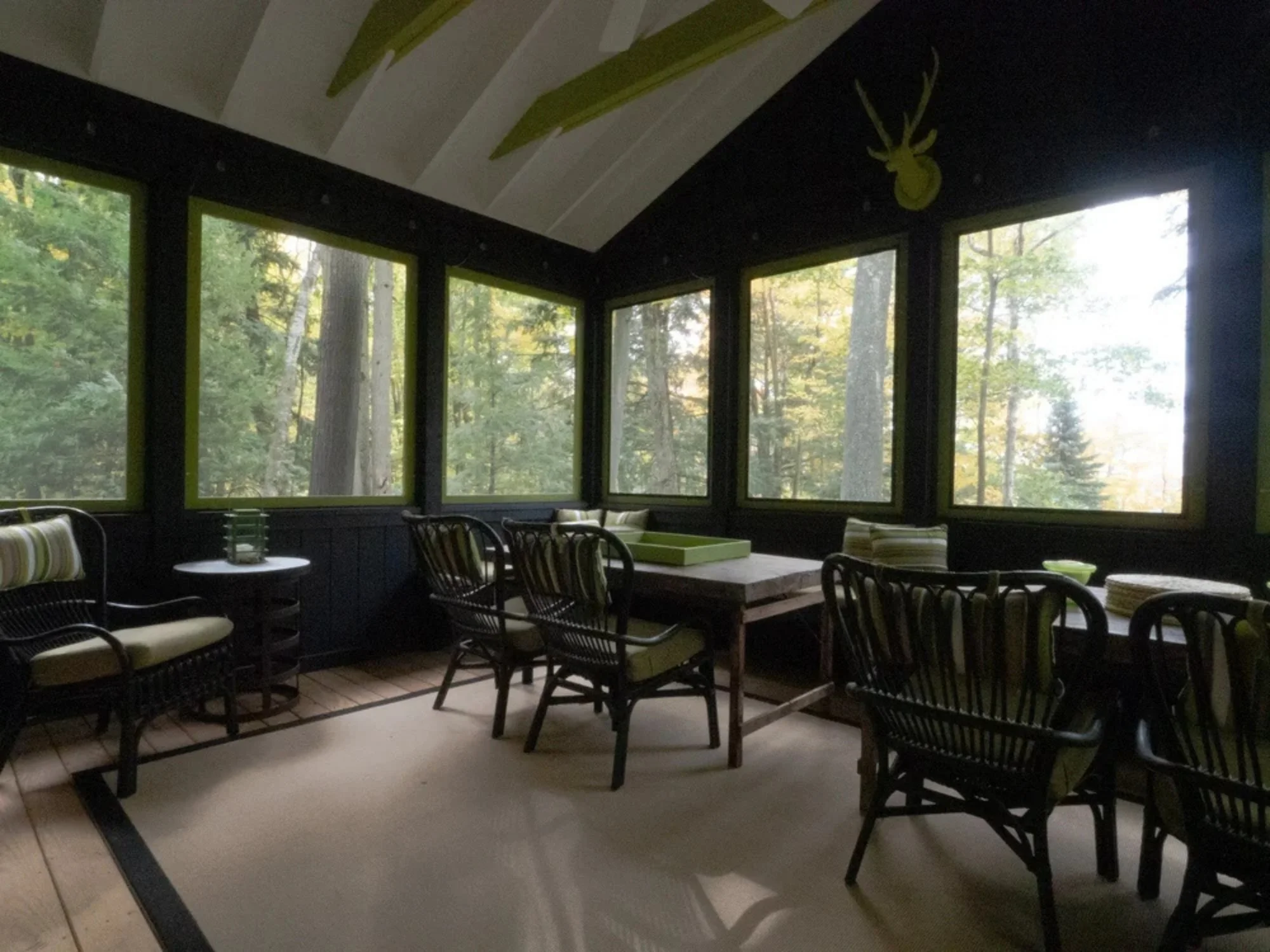 woodland-retreat-old-school-builders-11.jpg