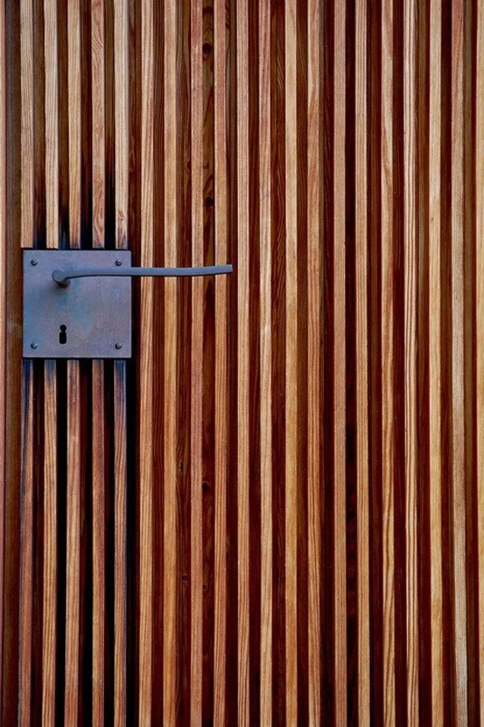 bluelikeneon:

peter zumthor