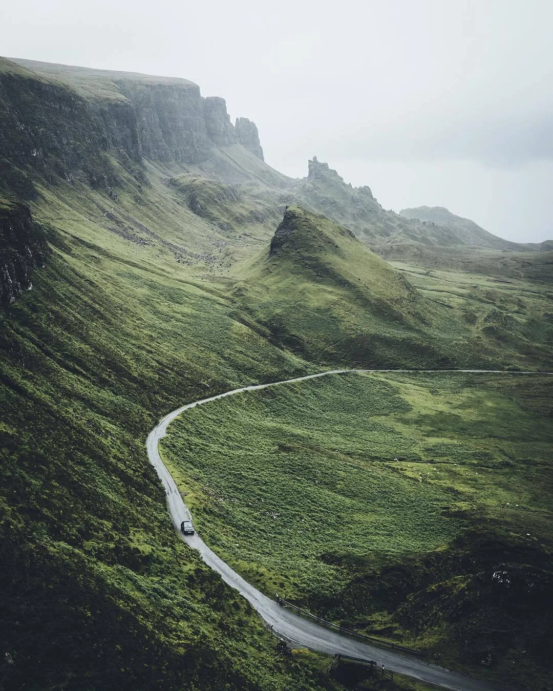 simply-divine-creation:

Hannes Becker