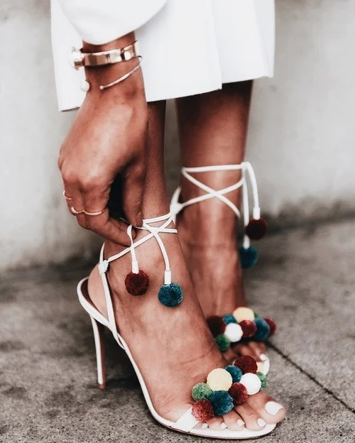 uh-la-la-land:

Details