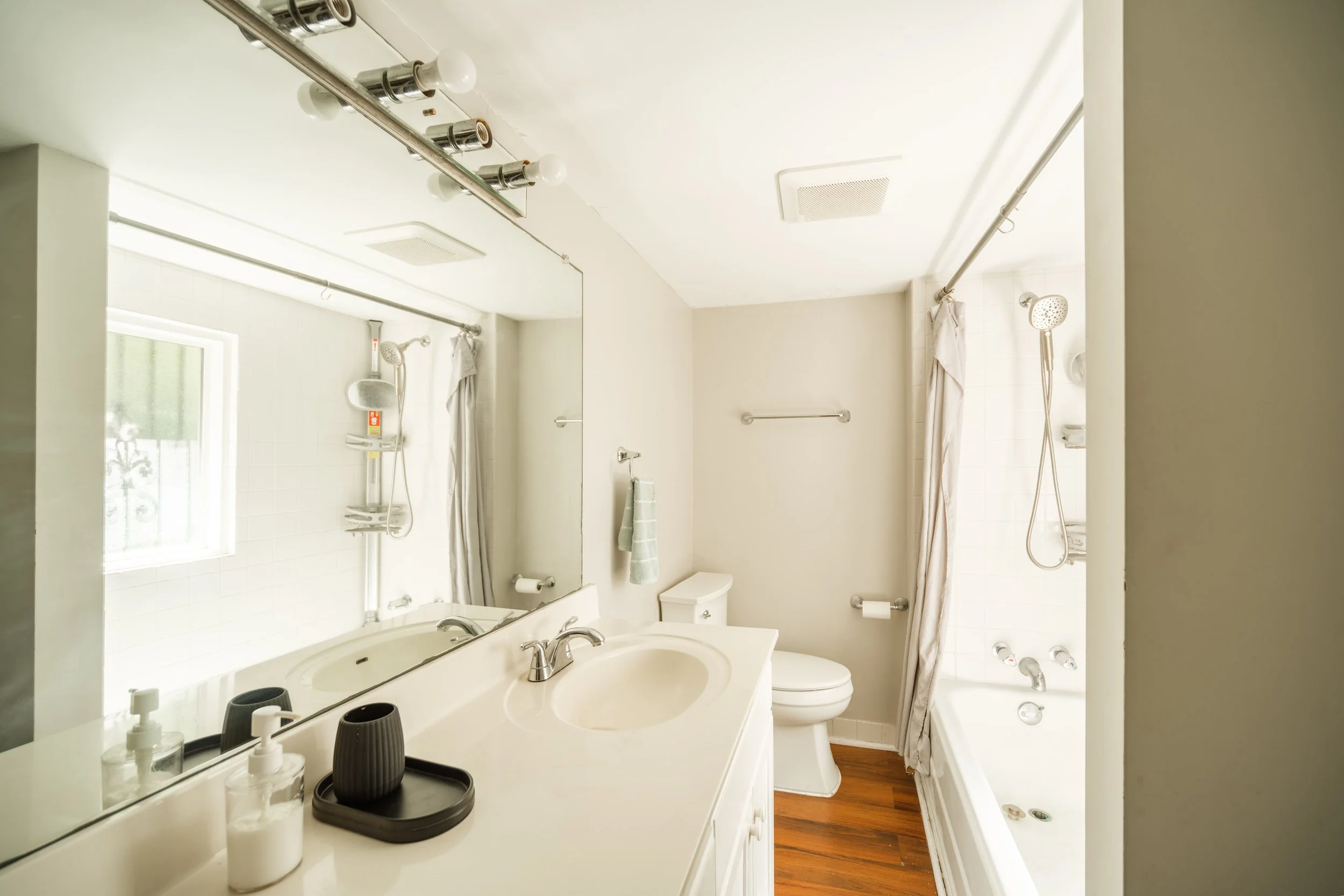 2215 Albion St-15.jpg