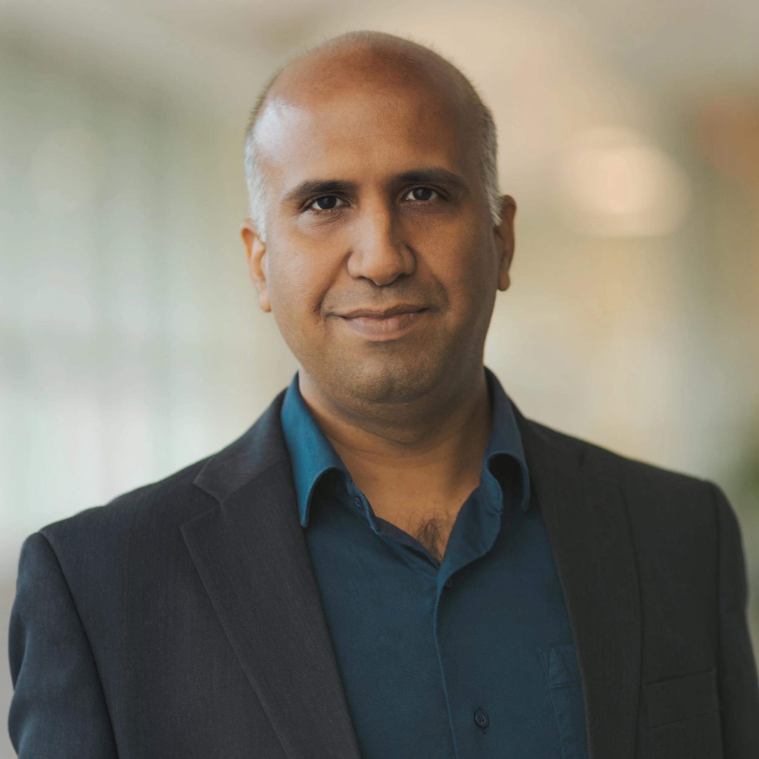  Nitin Bhalla 
Associé en investissement