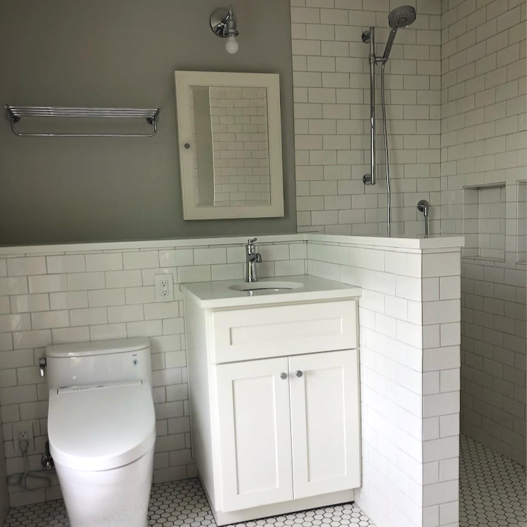 SE 24th Guest Bathroom