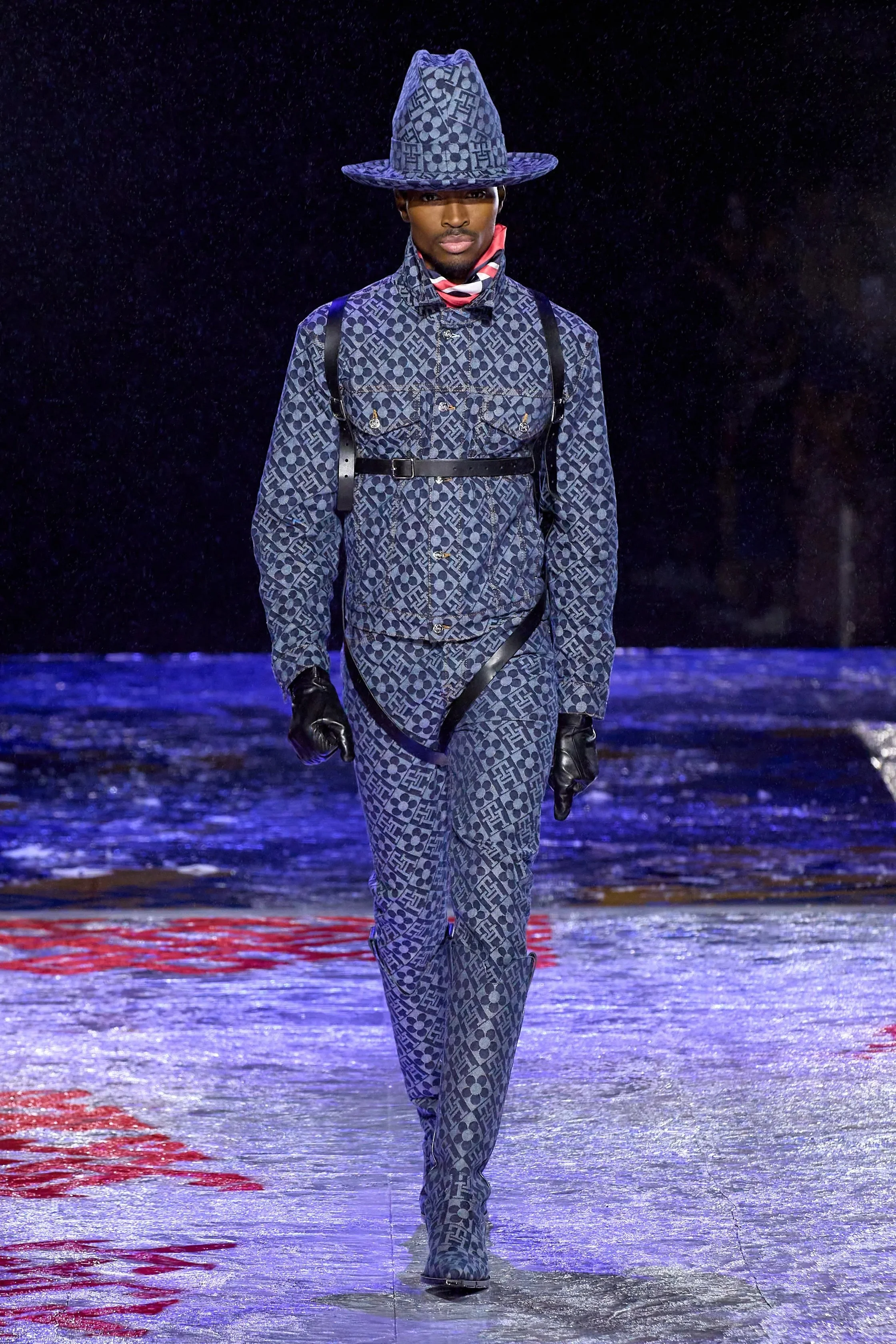 00081-tommy-now-fall-2022-ready-to-wear-credit-gorunway.jpeg
