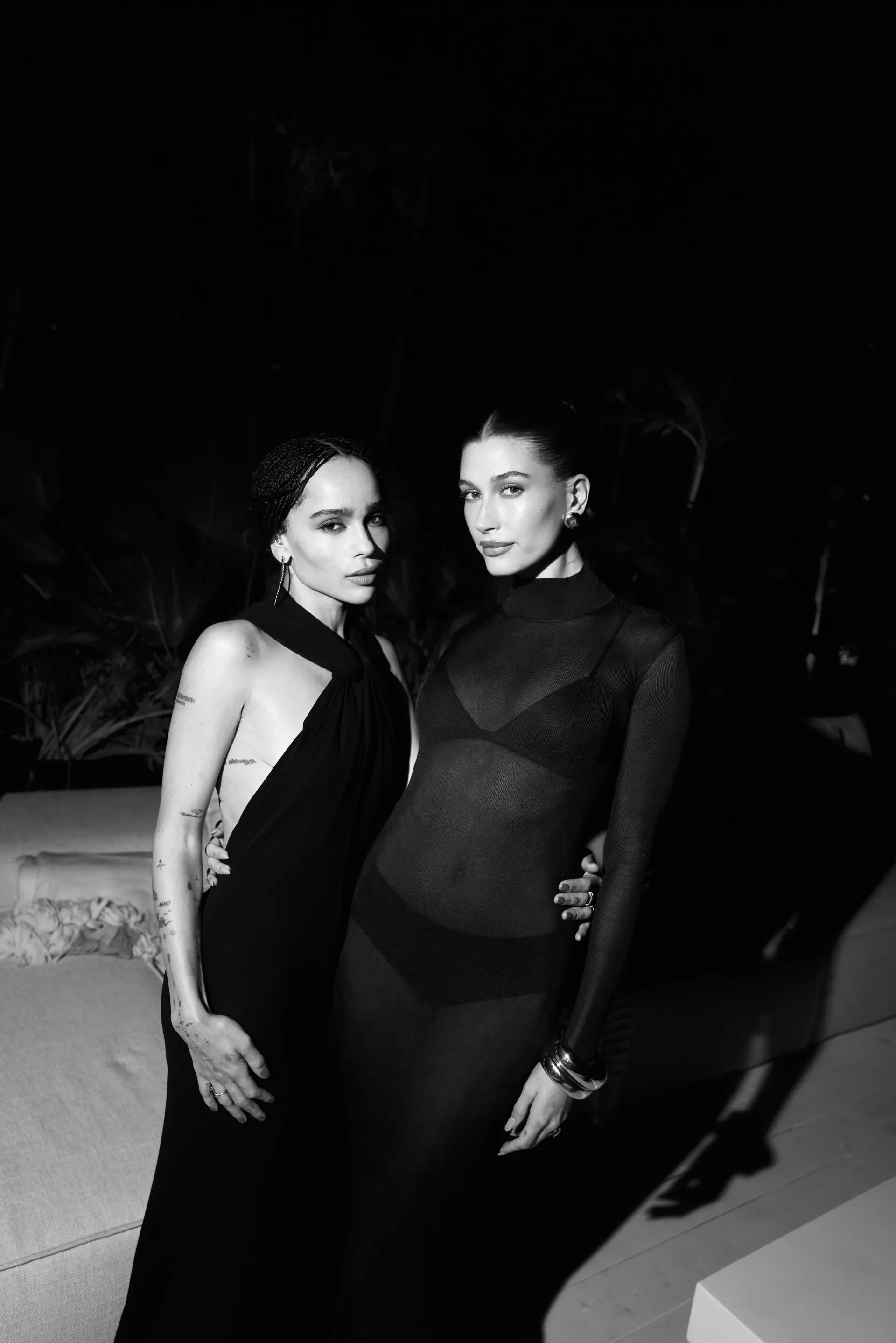 ZOE%20KRAVITZ,%20HAILEY%20BIEBER.jpeg