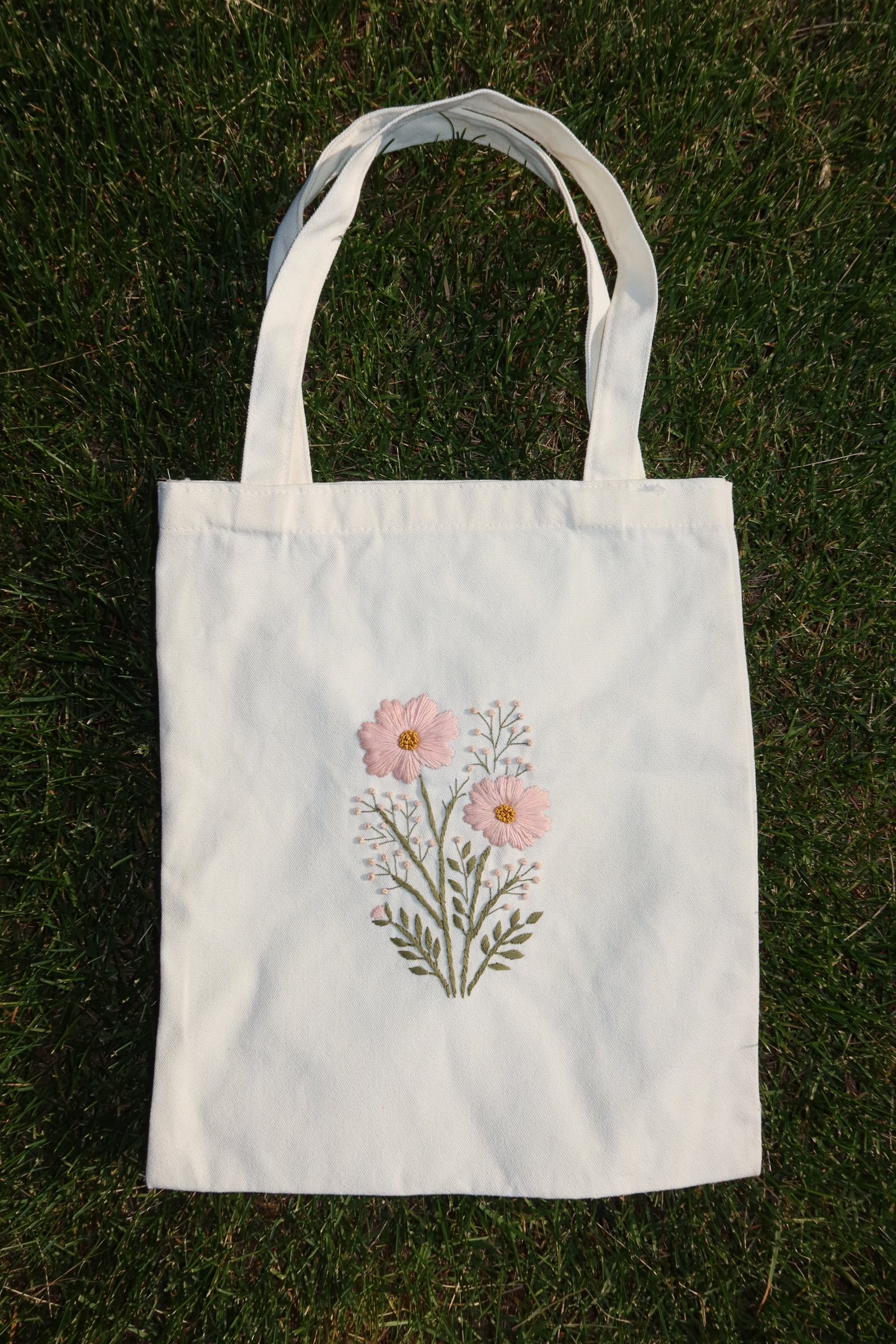 Floral Embroidered Bag