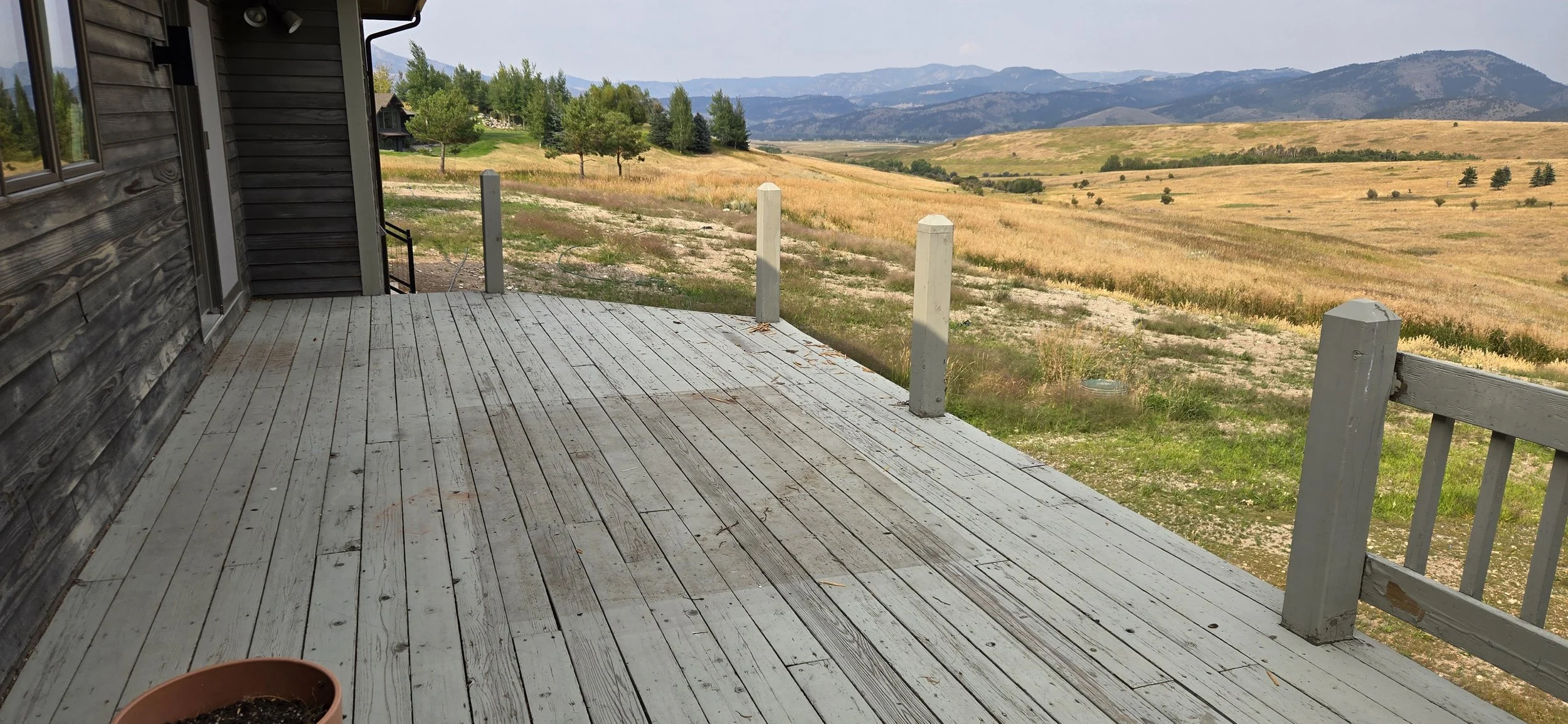 Old deck before teardown and remodel