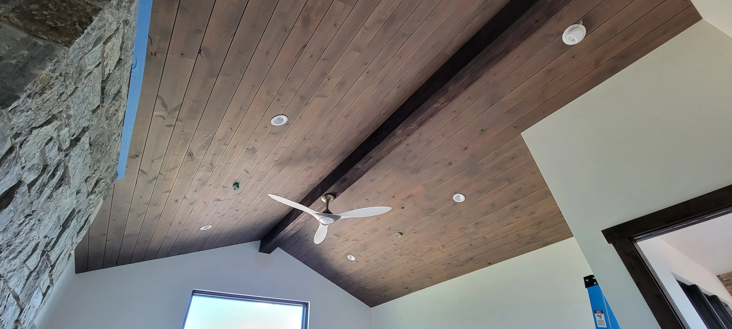 Ceiling cladding+ Faux Beam with fan