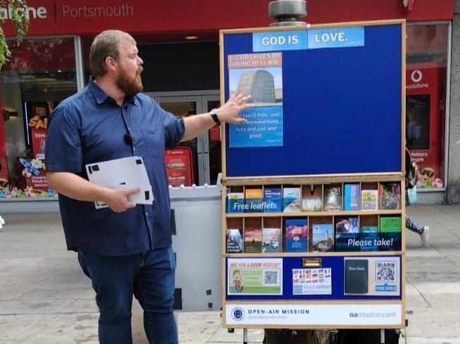 Man Saved After Hearing the Preaching – Portsmouth Evangelism