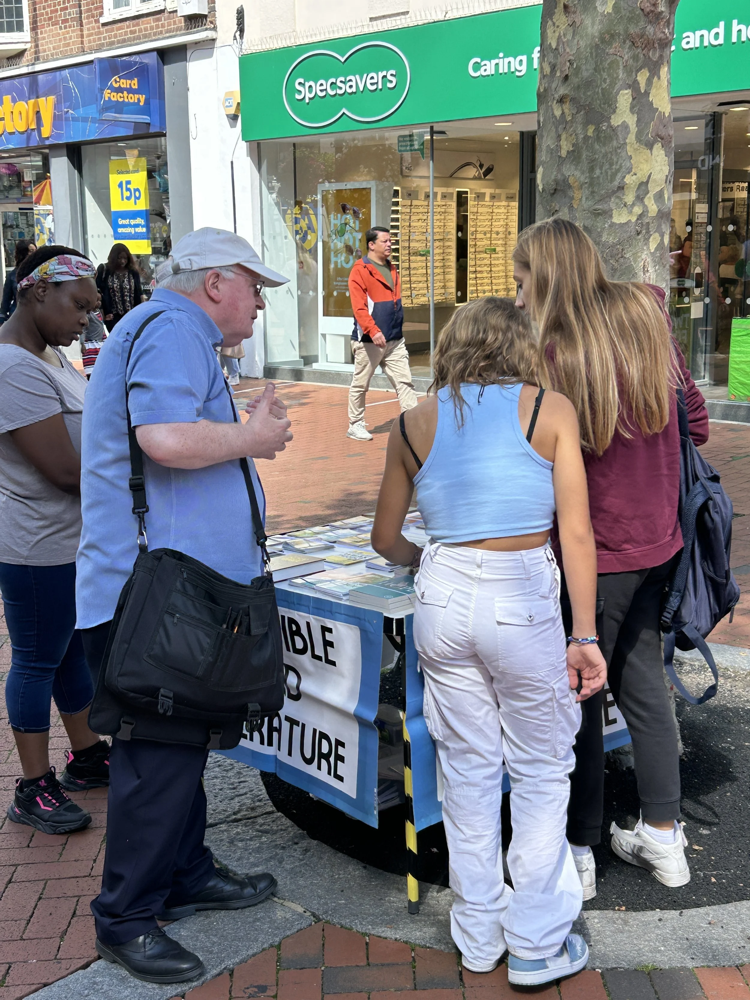 A Busy Outreach in Reading
