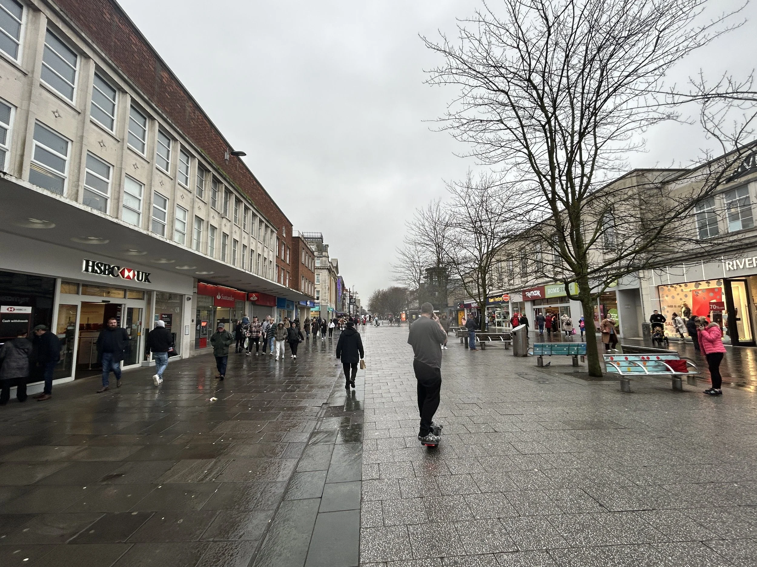 Just Preaching in the Rain – Southampton Evangelism