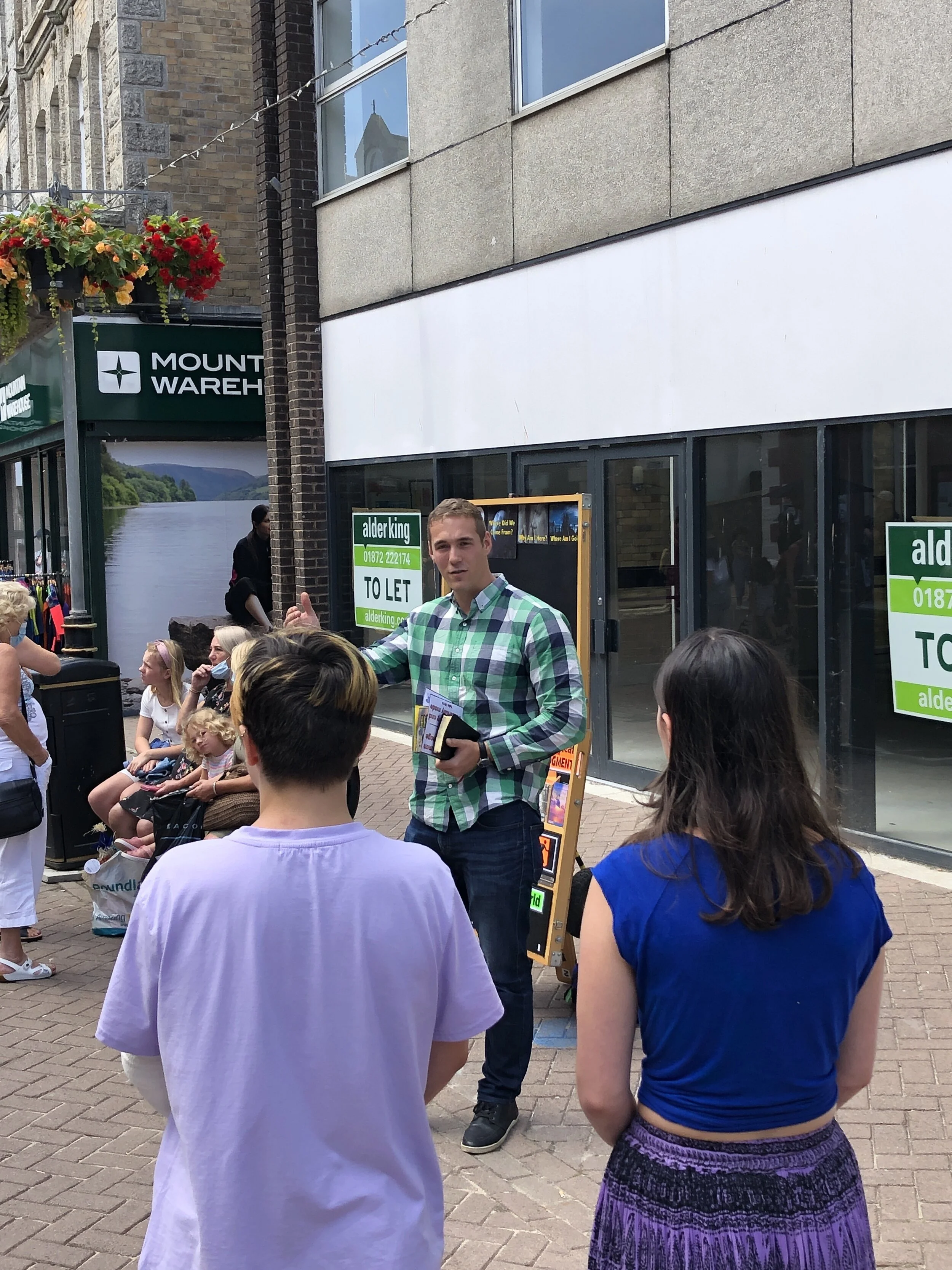 Newquay Evangelism: Atheism and the Gospel