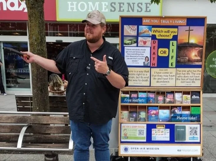 Atheists, Aliens, and Mormons – Southampton Evangelism