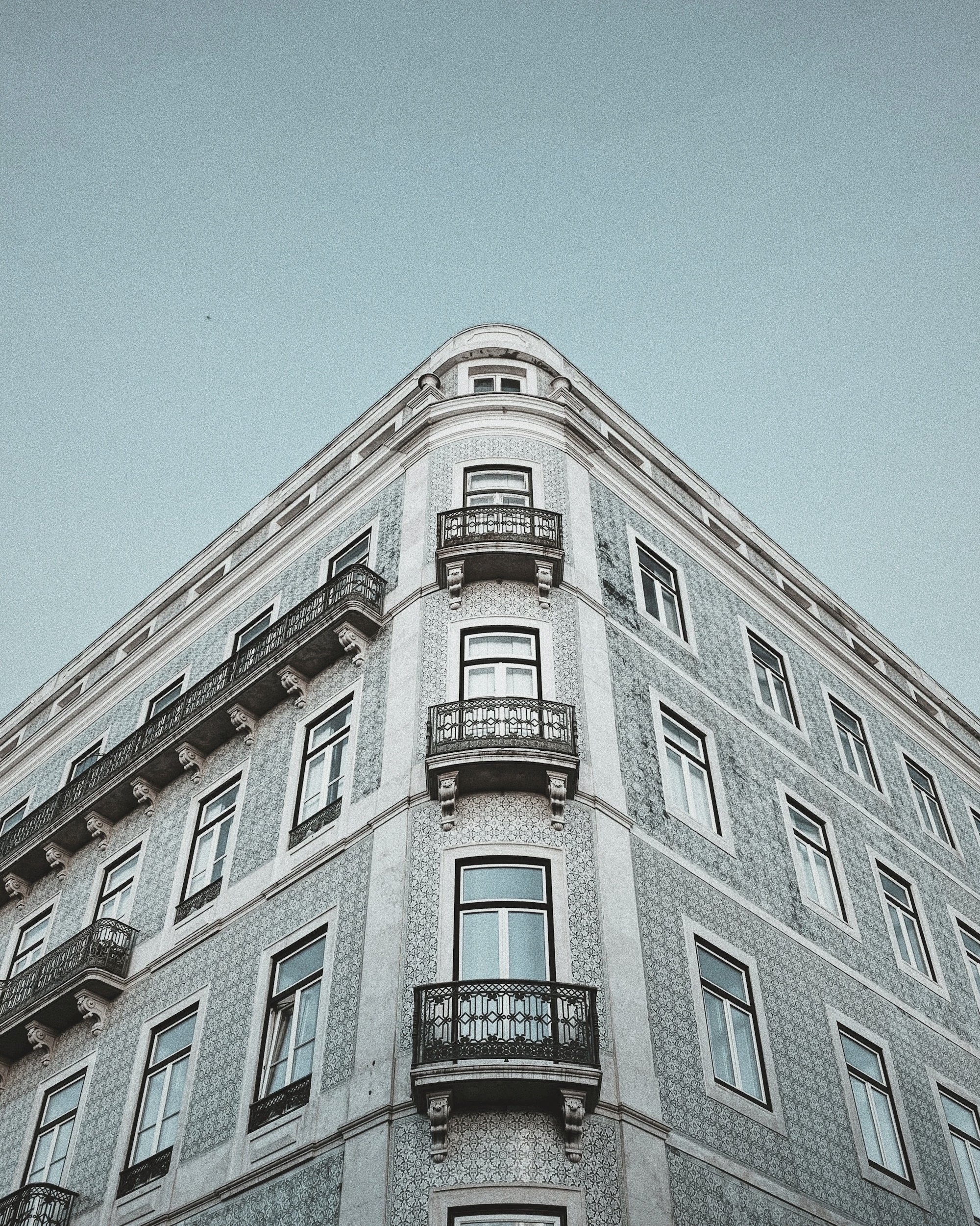 What This Tax Season Taught Us About Americans Moving to Portugal