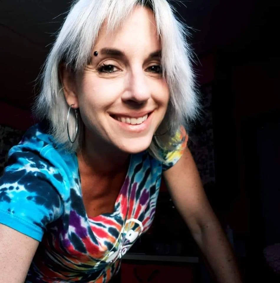 mandy profile pic.jpg