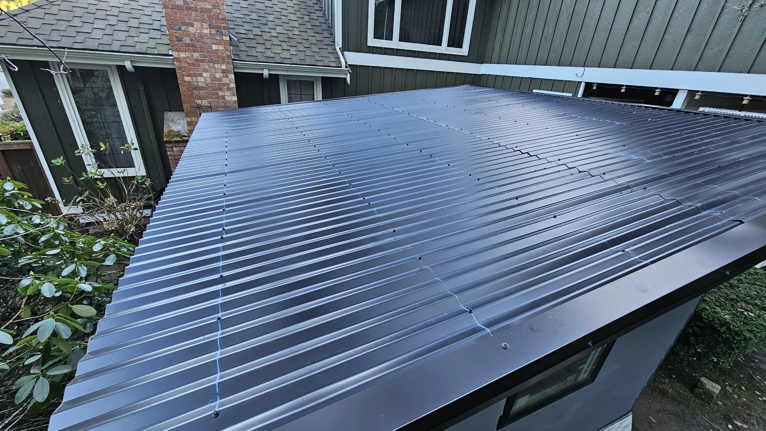 STUDIO SHED 4 metal roof