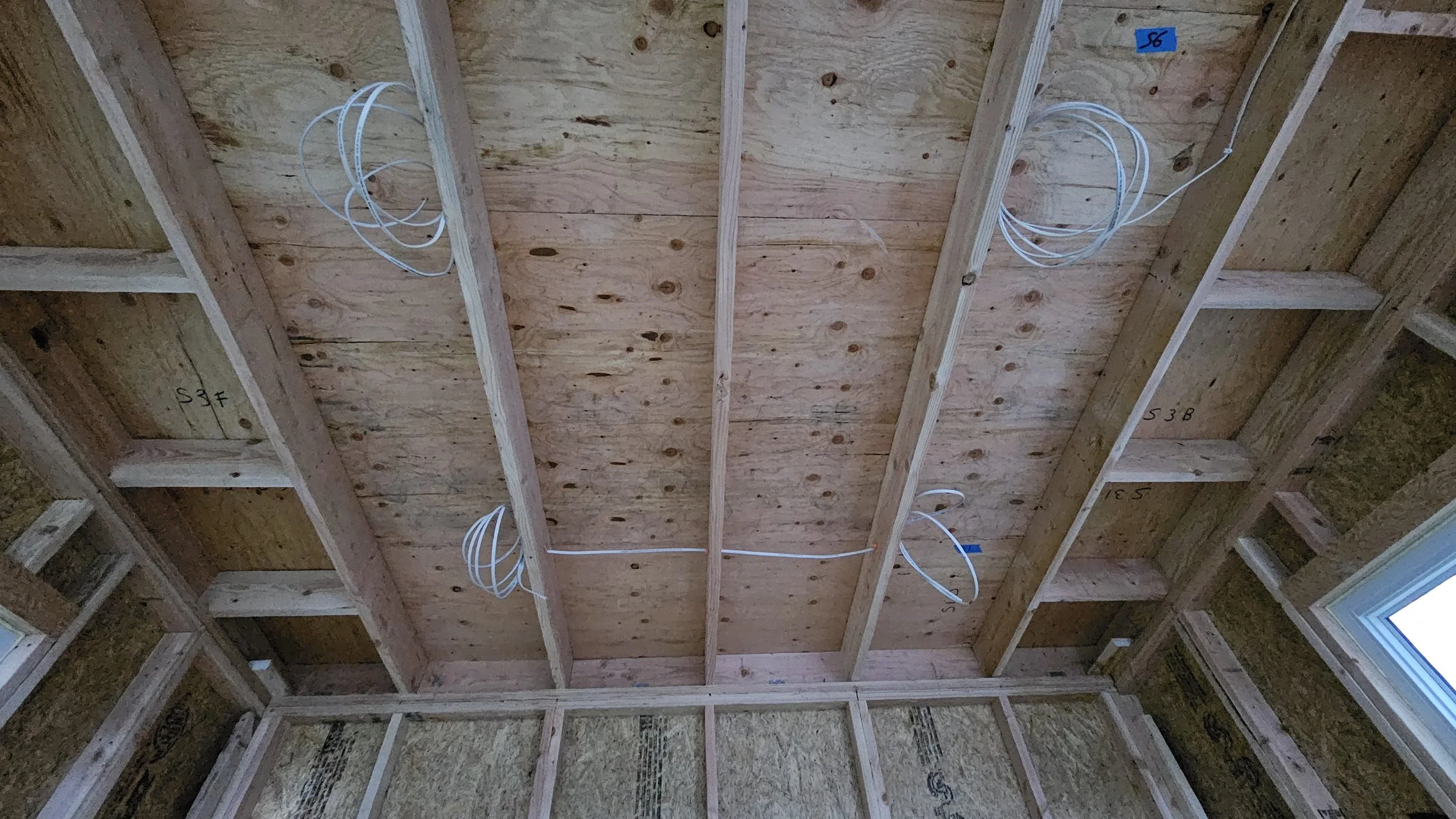 STUDIO SHED 4 ceiling with wiring