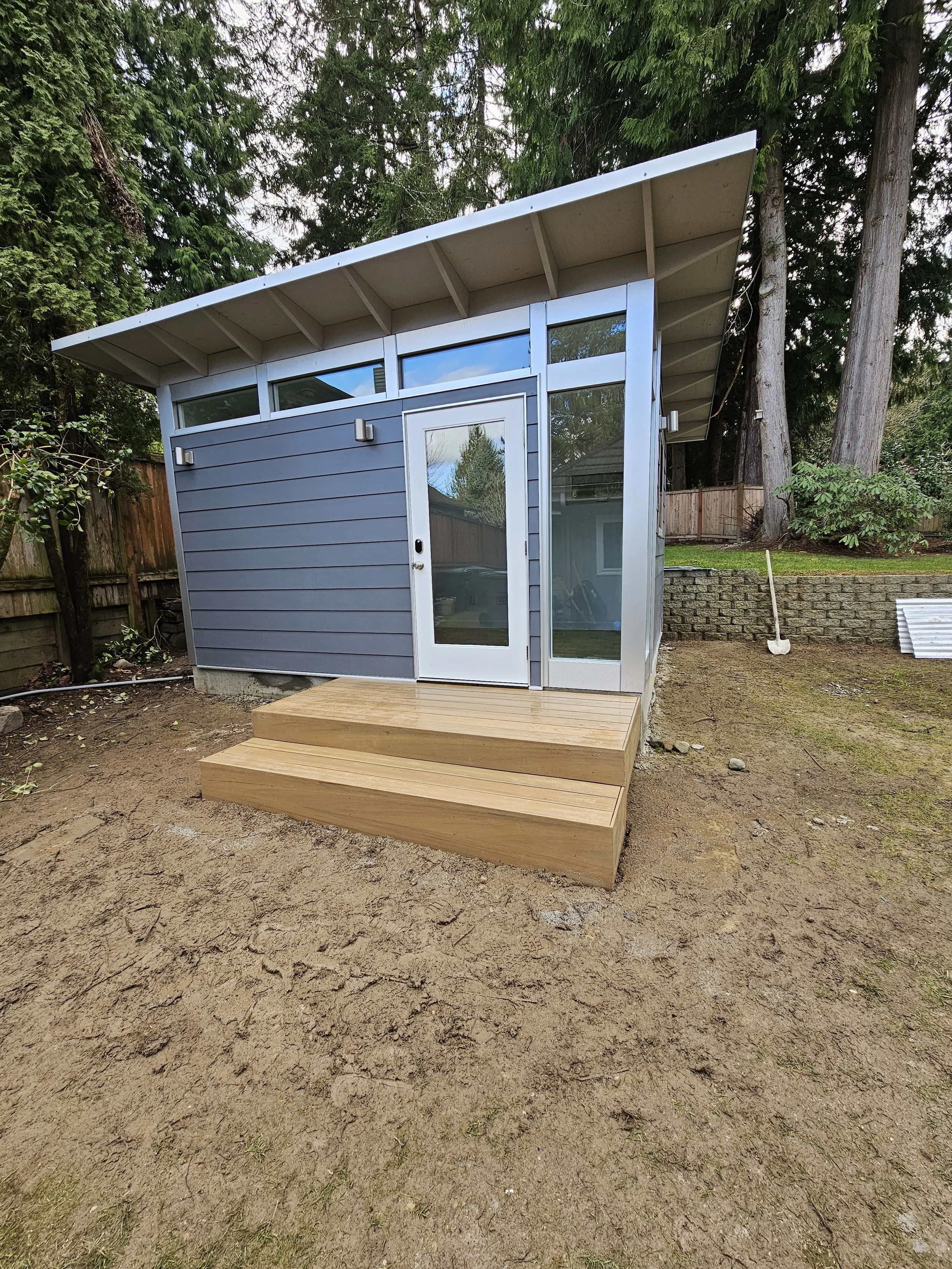 STUDIO SHED 1 deck build complete