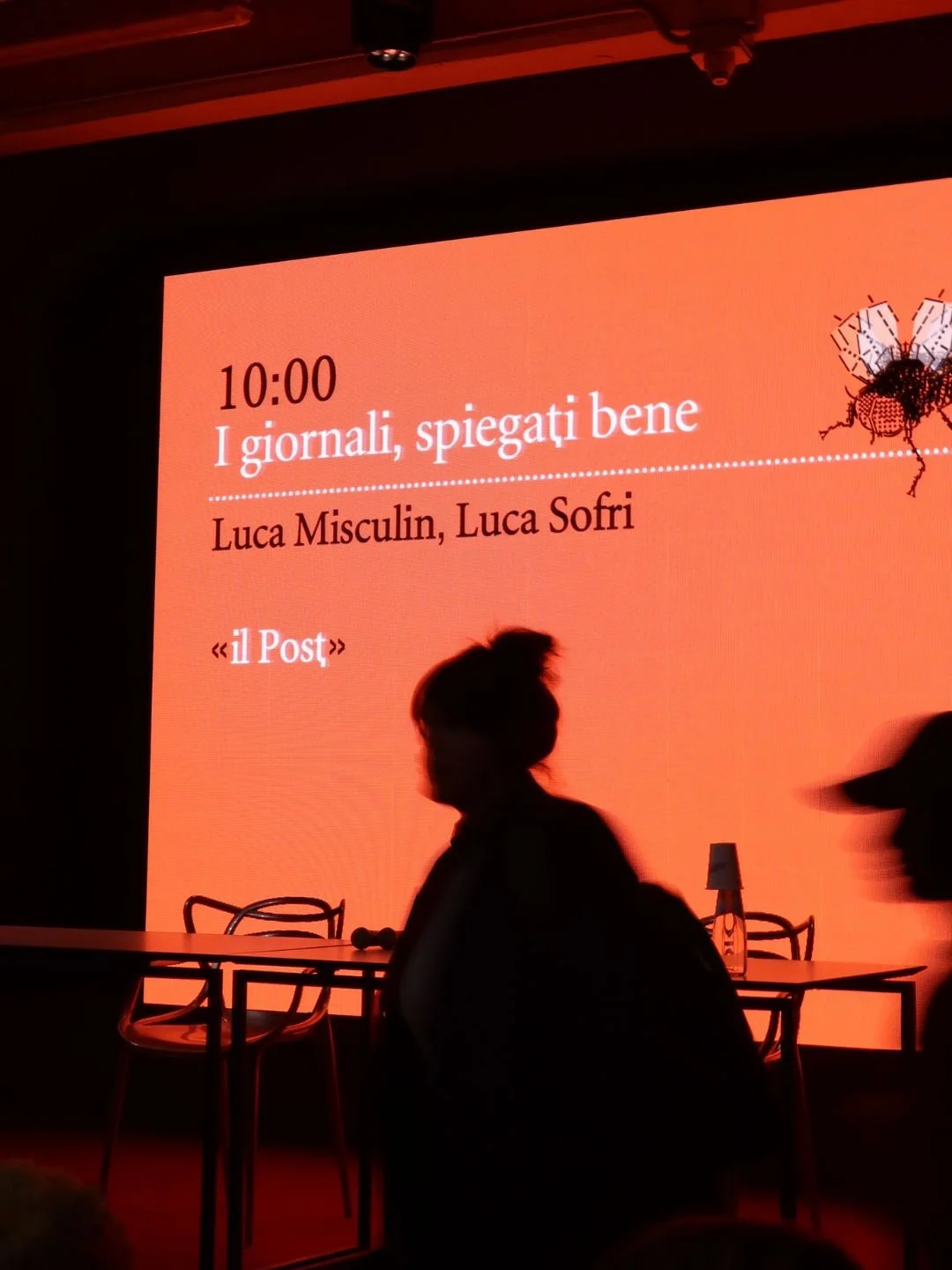 Regia dei contenuti e narrazione live durante i panel e i dibattiti sull'editoria contemporanea alla Stazione Leopolda di Firenze.