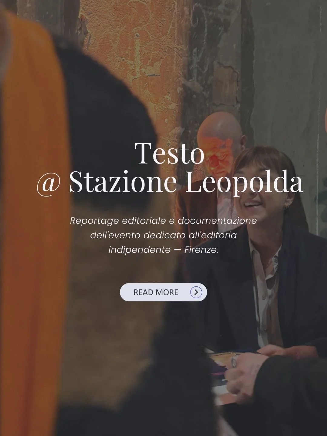 Fotografia di reportage e momenti live durante Testo allla stazione Leopolda di Firenze. Documentazione eventi a cura di Monvue Studio.