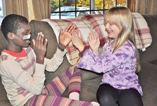 Families, doctors pool resources to help Kenyan girl