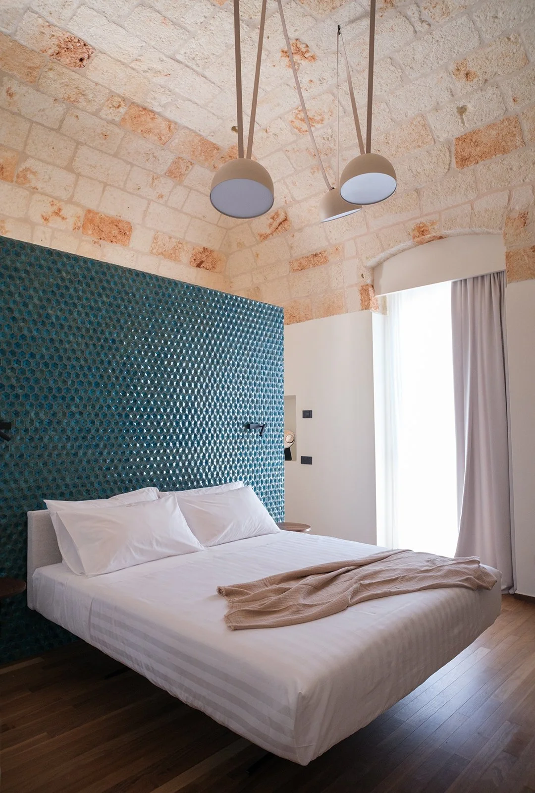 26_abissi_benedamò_polignano a mare.jpg