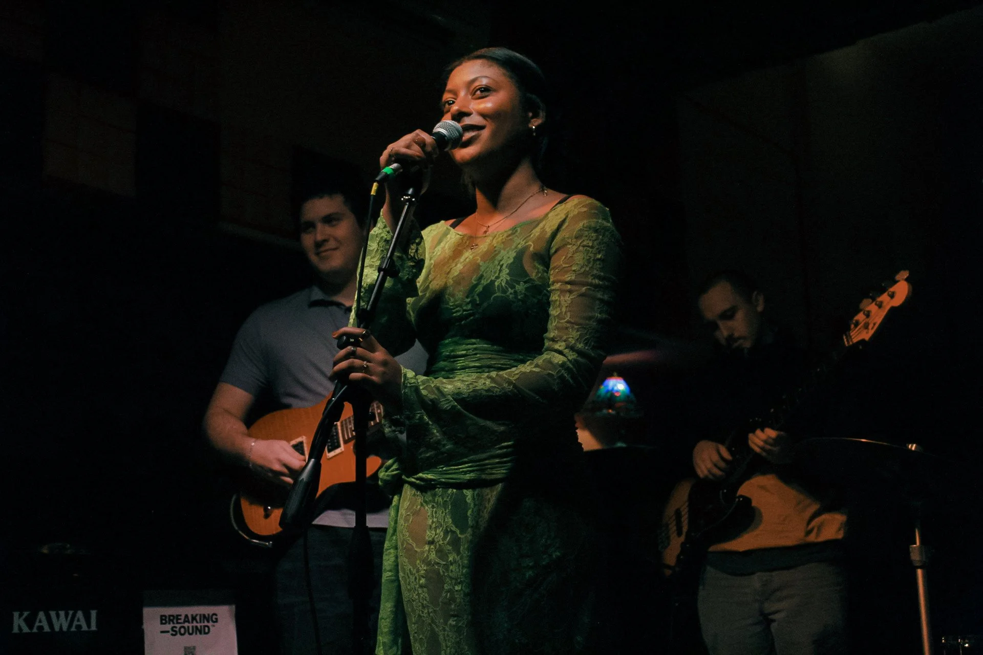 yasmina breaking sound show-21.JPG