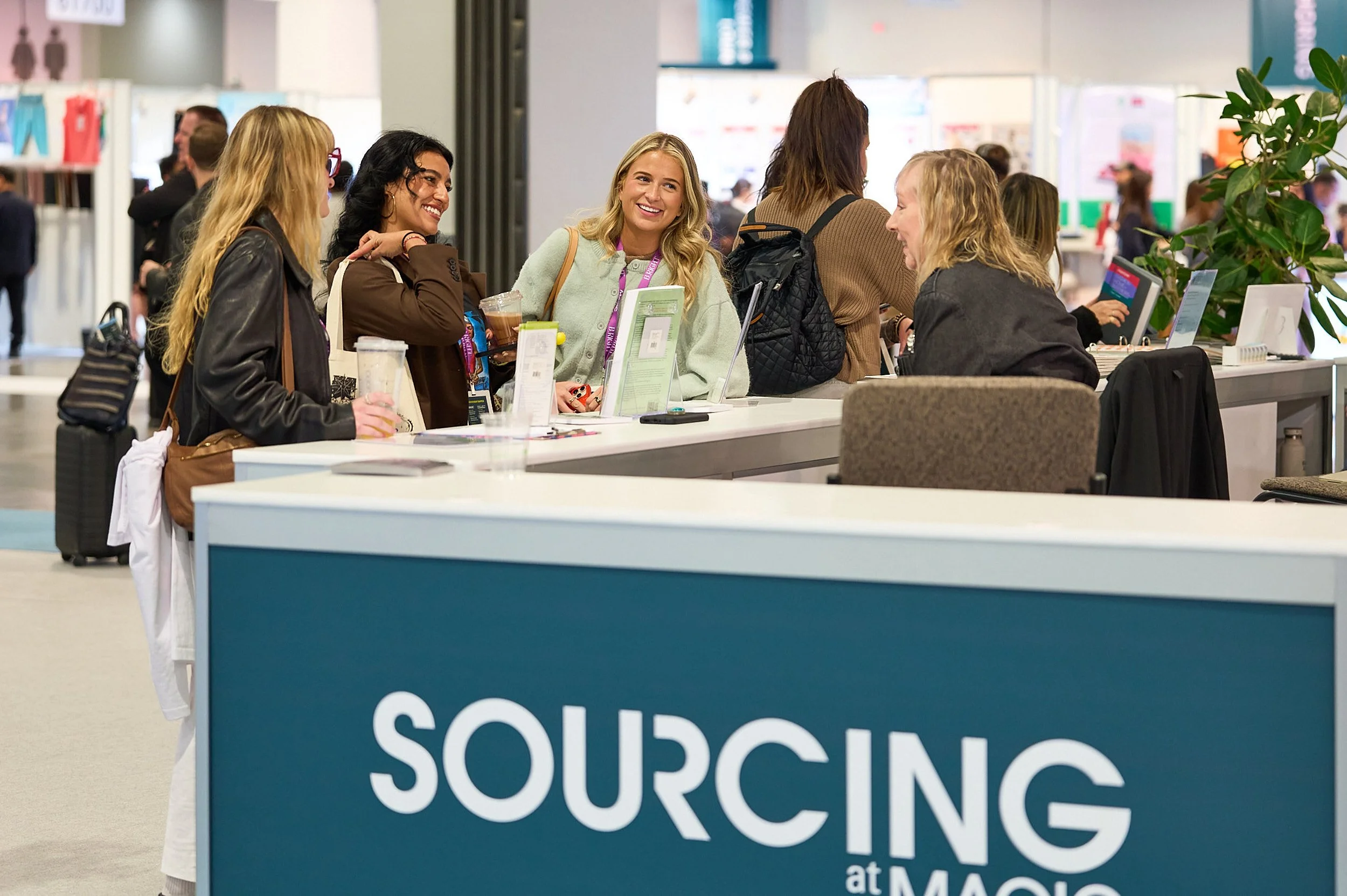 Sourcing trade show photography by Arsen Vasquez Photography, Informa Markets