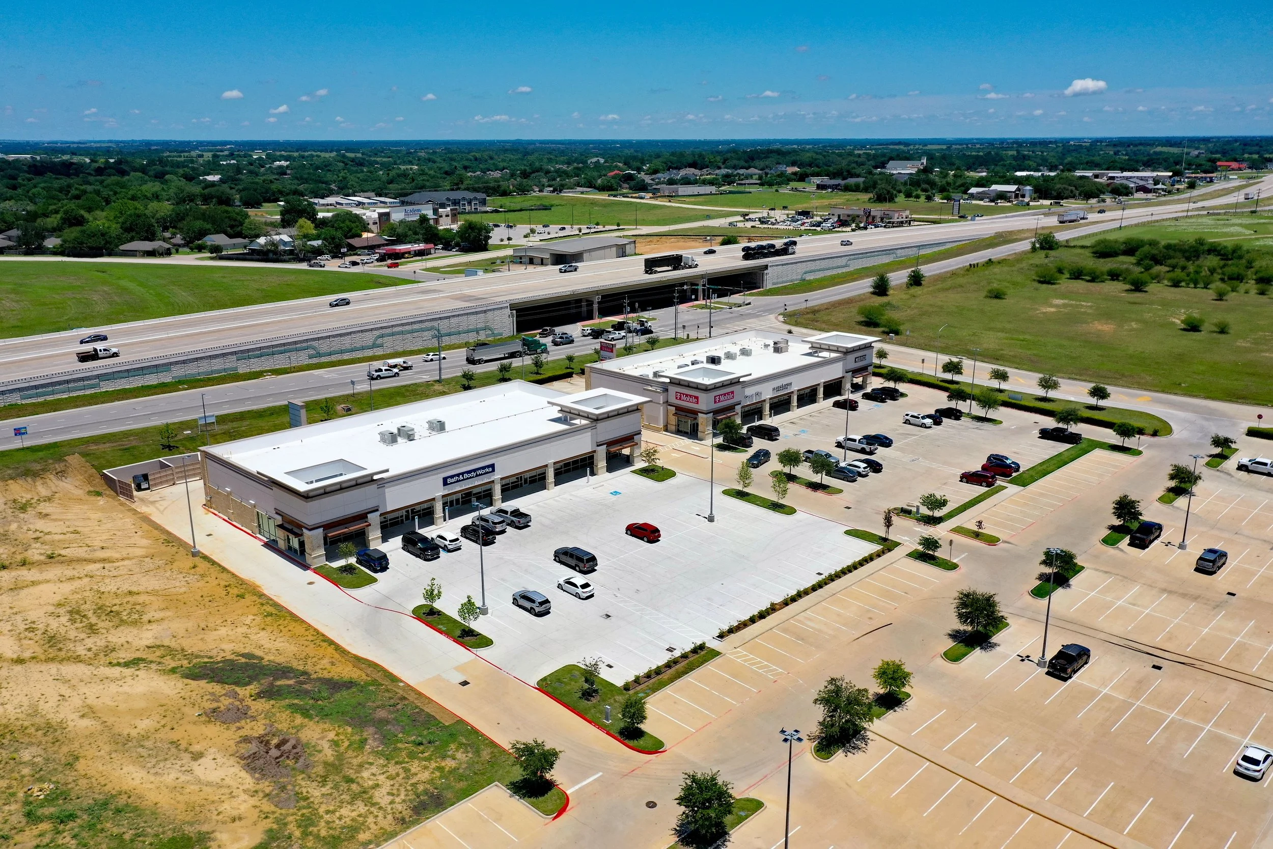 Brenham Strip Center Pic 2.jpg