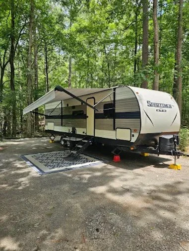 Sportsmen Camper