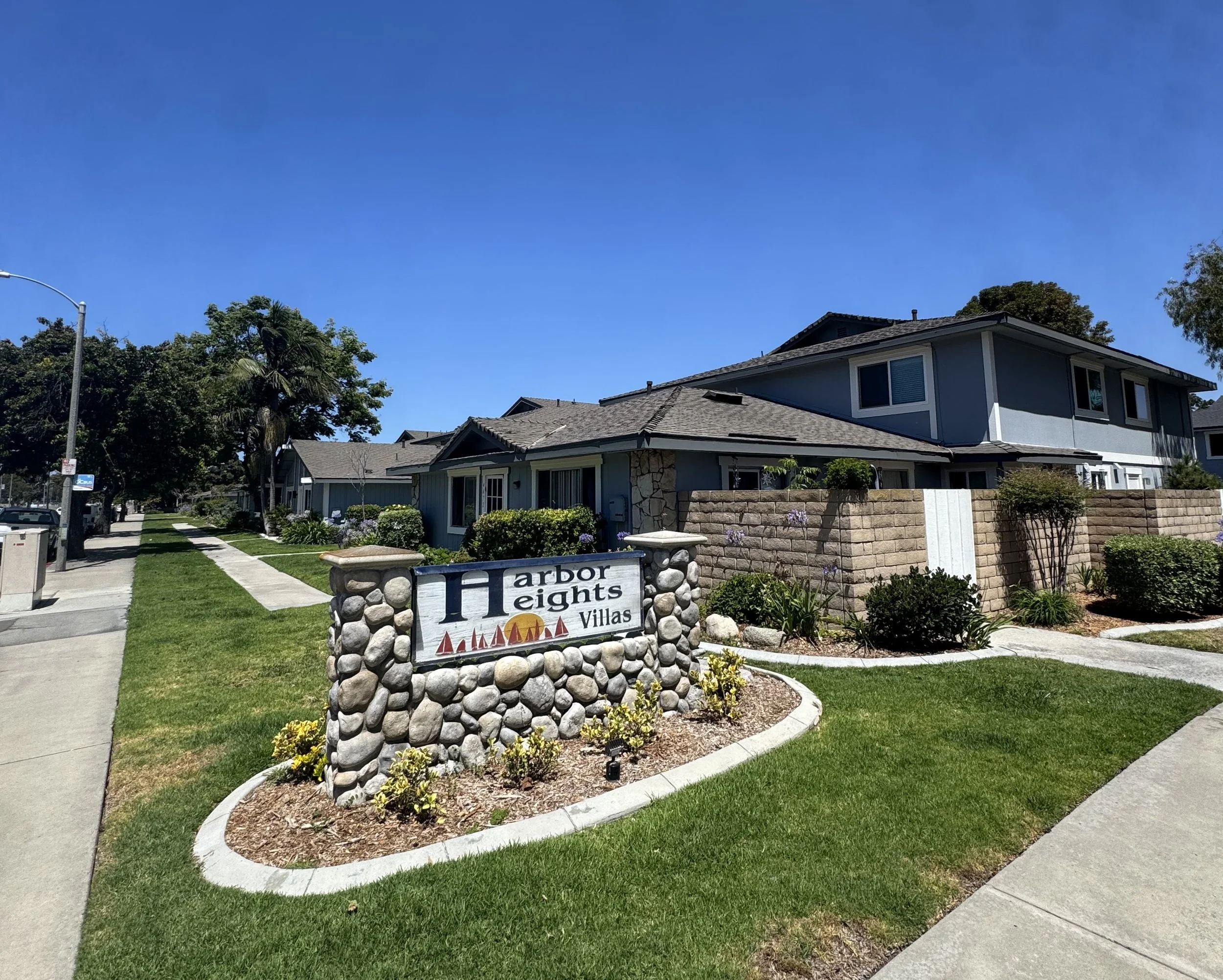 Harbor Heights villas for sale huntington beach