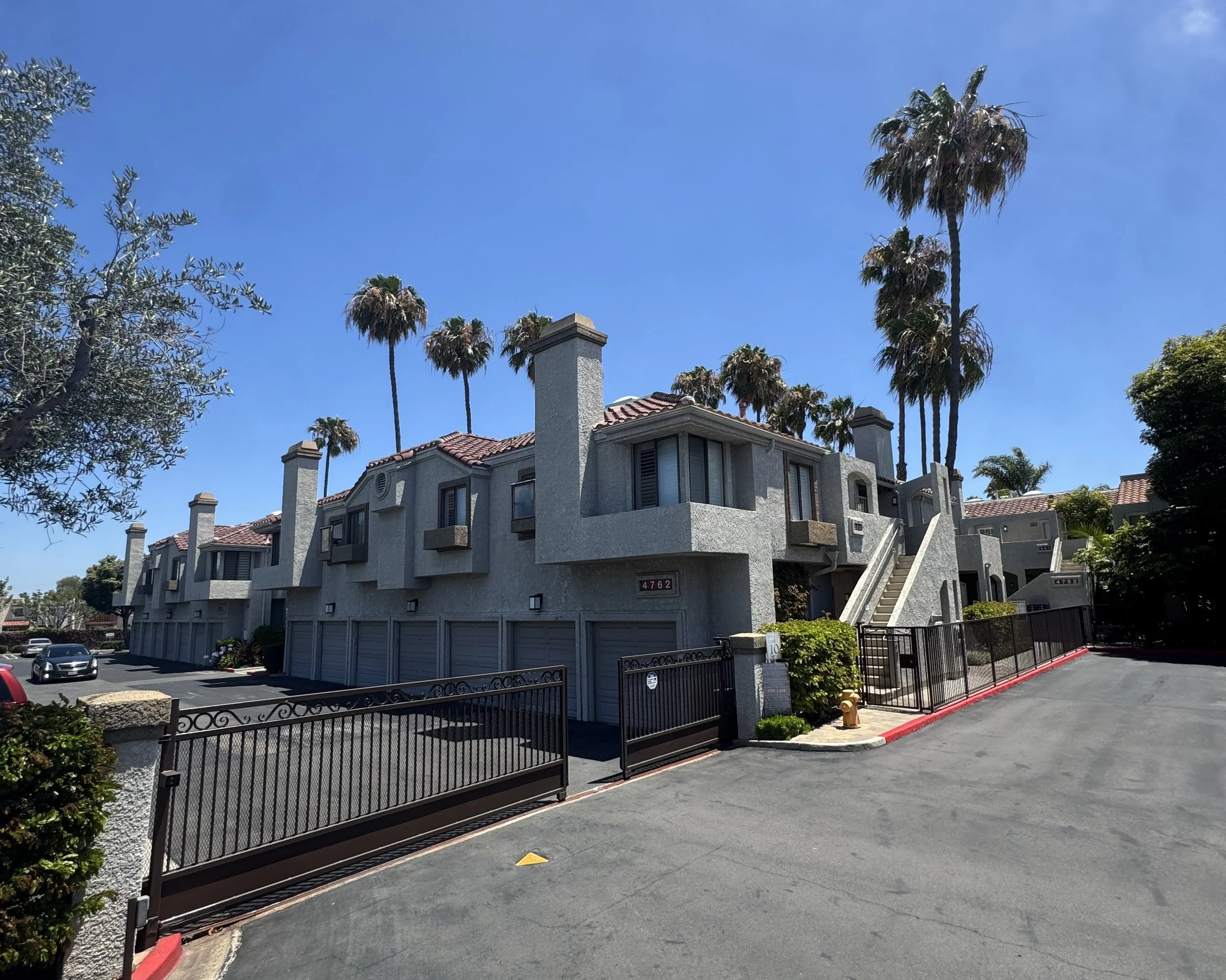 Tiara de la pacifica condos for sale huntington beach