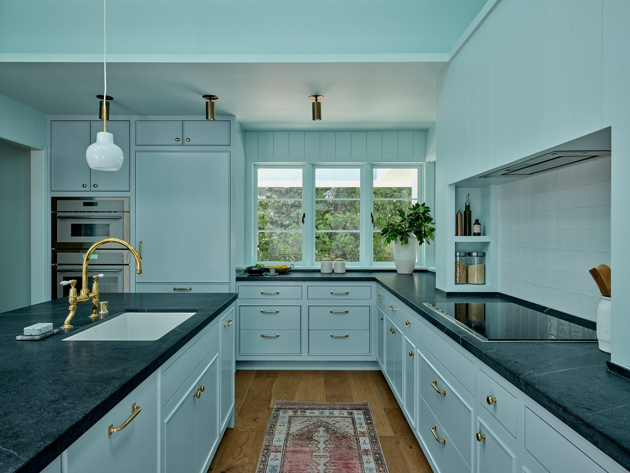 20260511_HH_Mandeville_Kitchen 6.jpg
