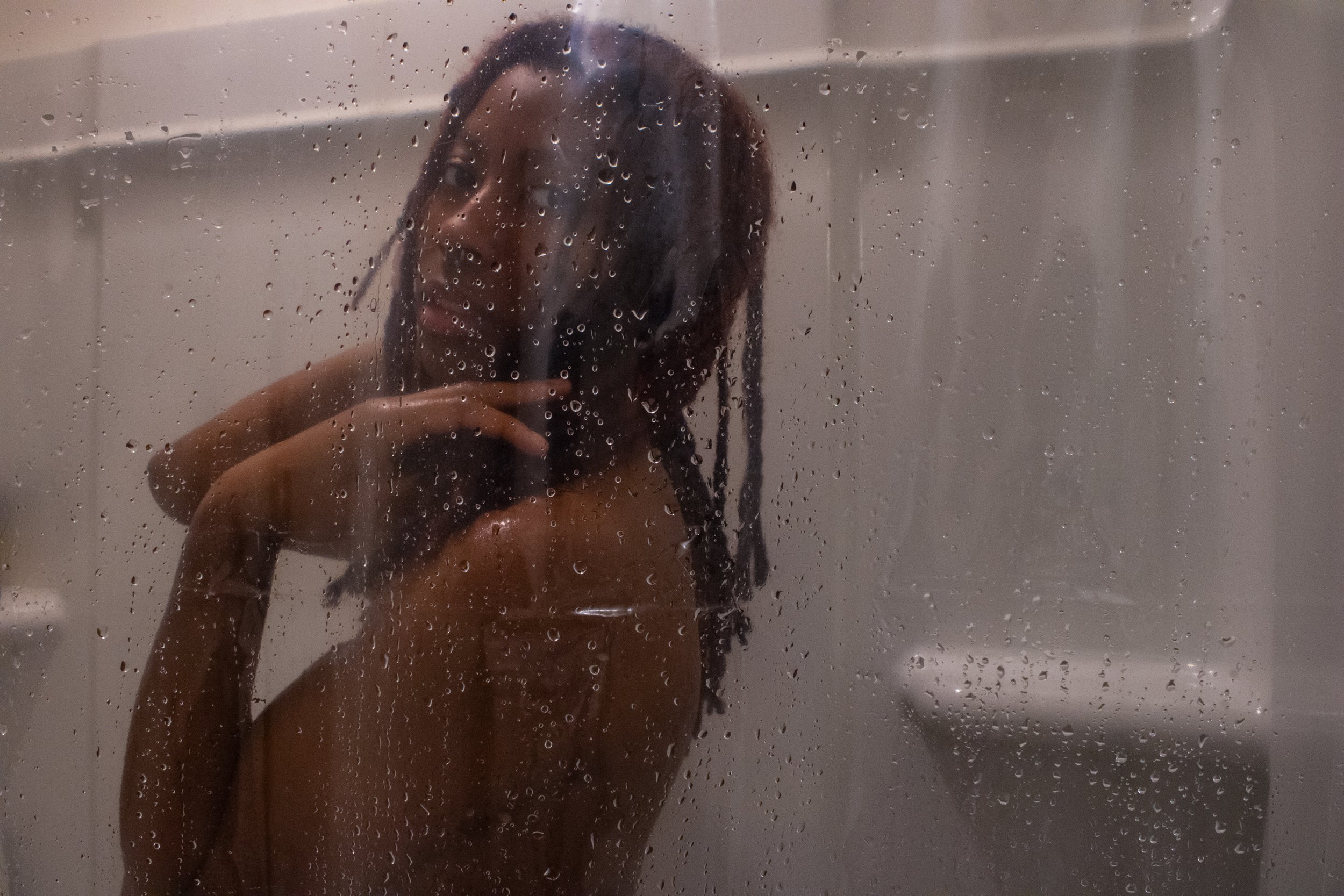 Grayson_Nia_shower.jpg