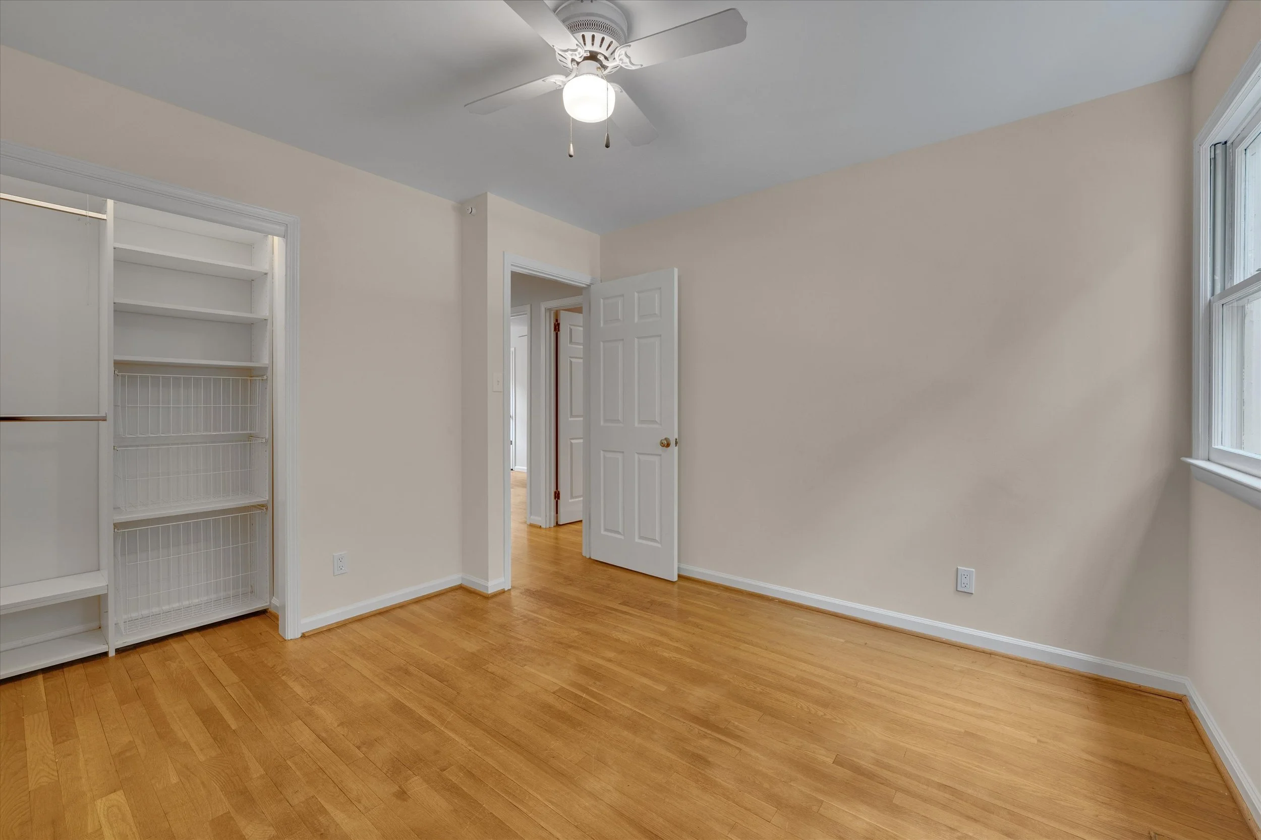 43-2400 Oxford Road -43.jpg