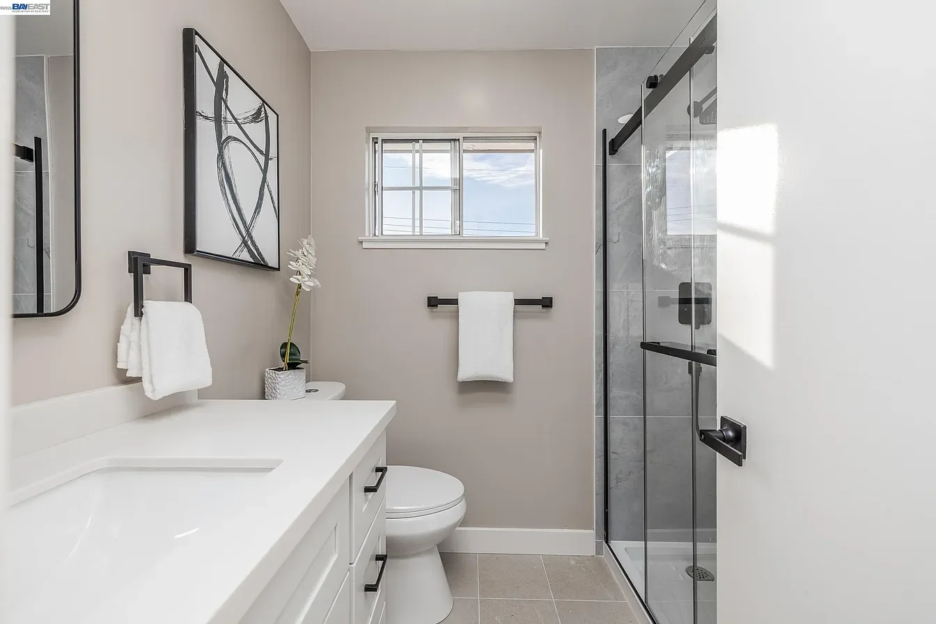 bathroom.a glacier.webp