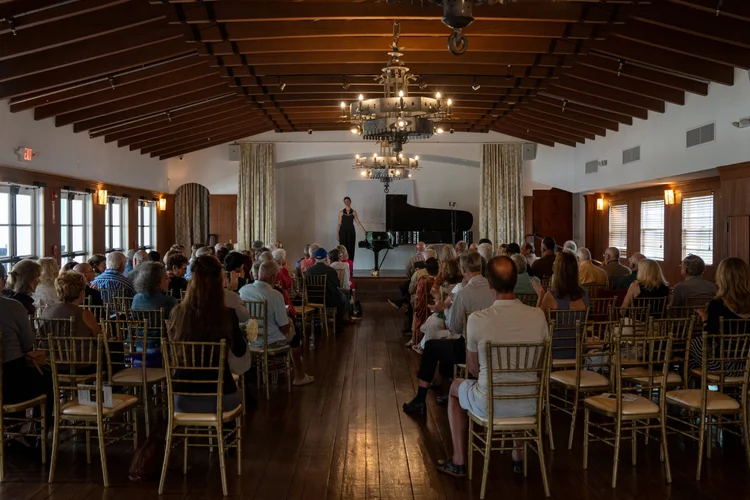 Miami Beach Woman's Club set for a recital