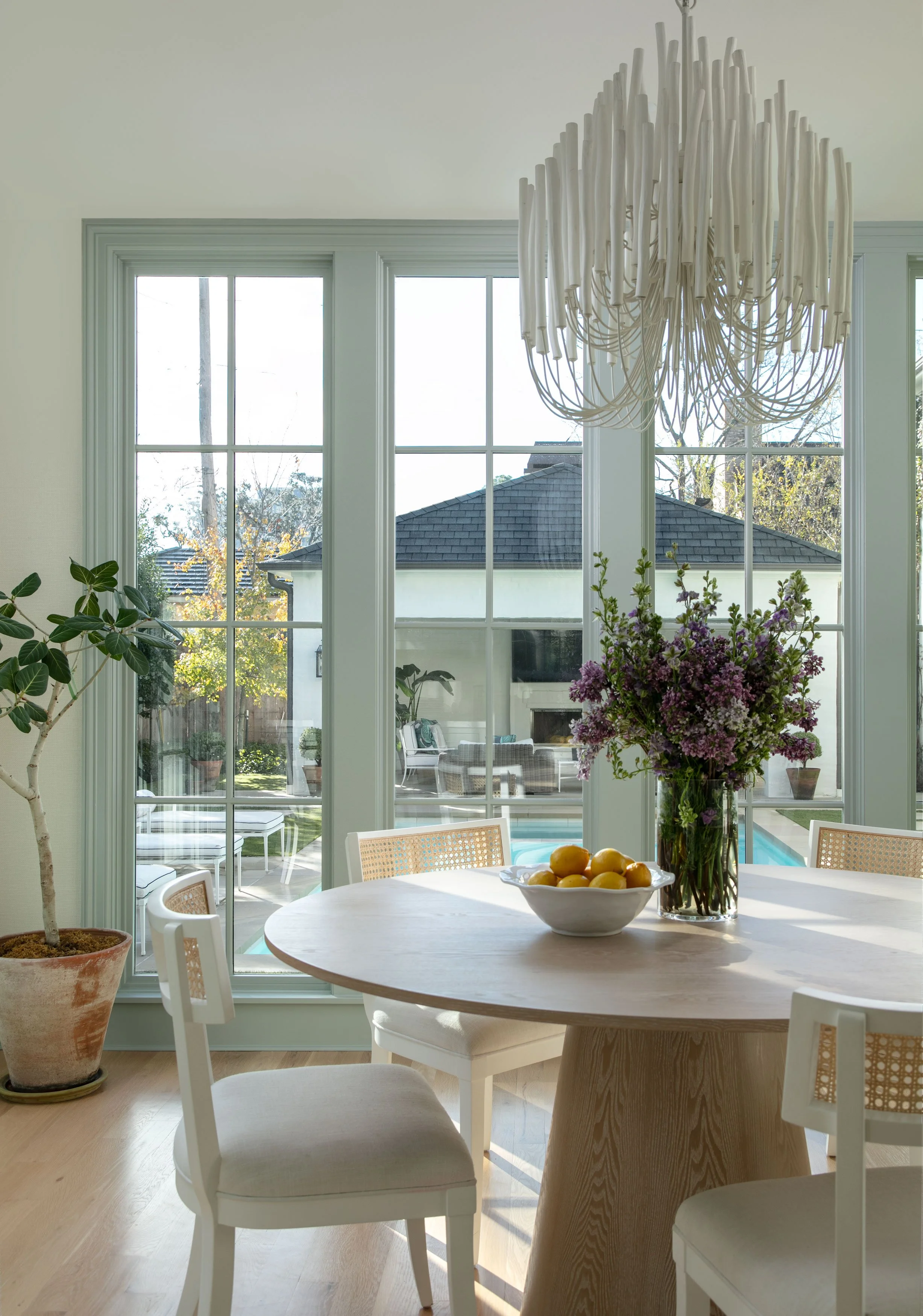 Breakfast-Rm-Vignette-WEB.jpg