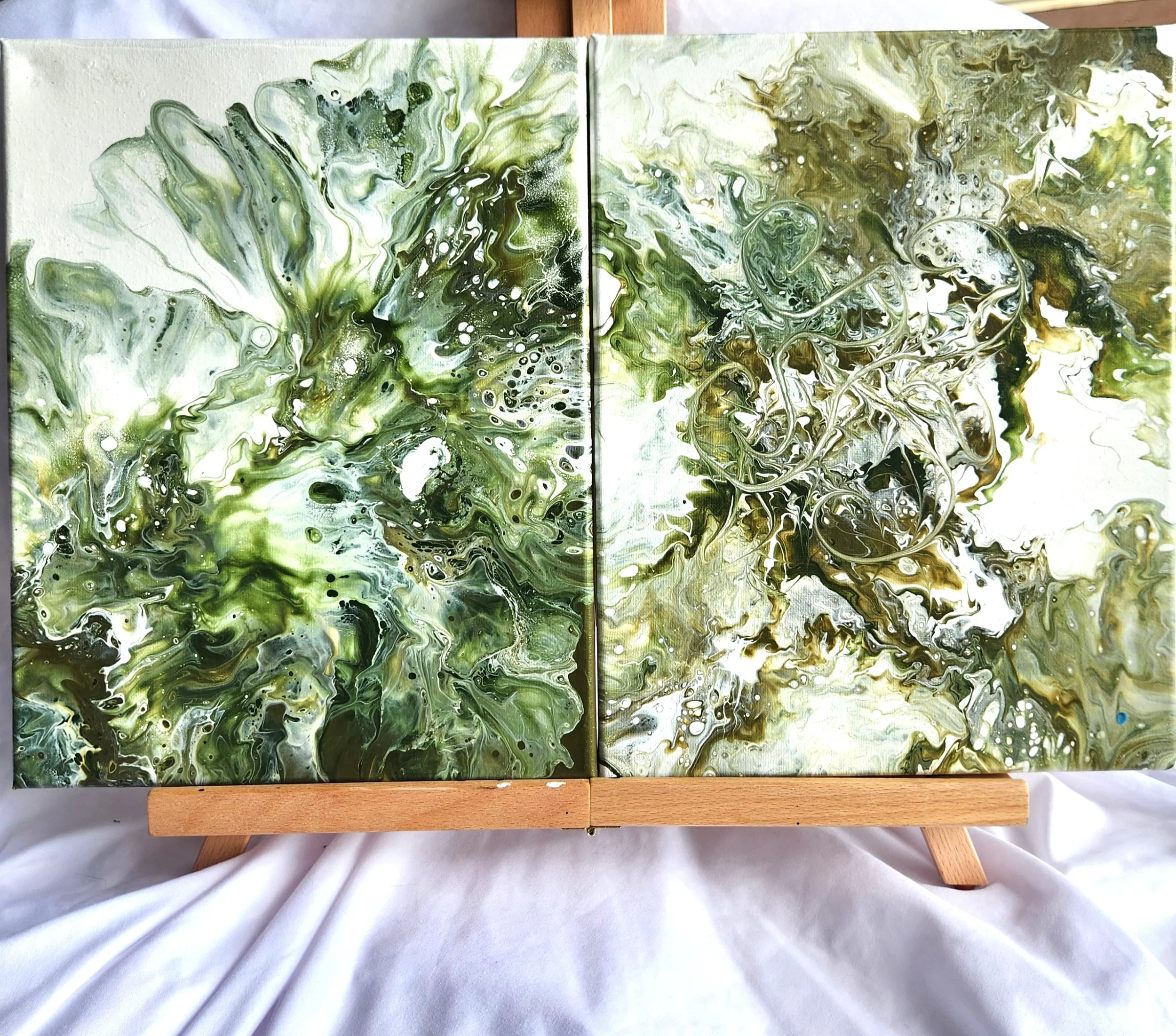 Green camo easel (2).jpg
