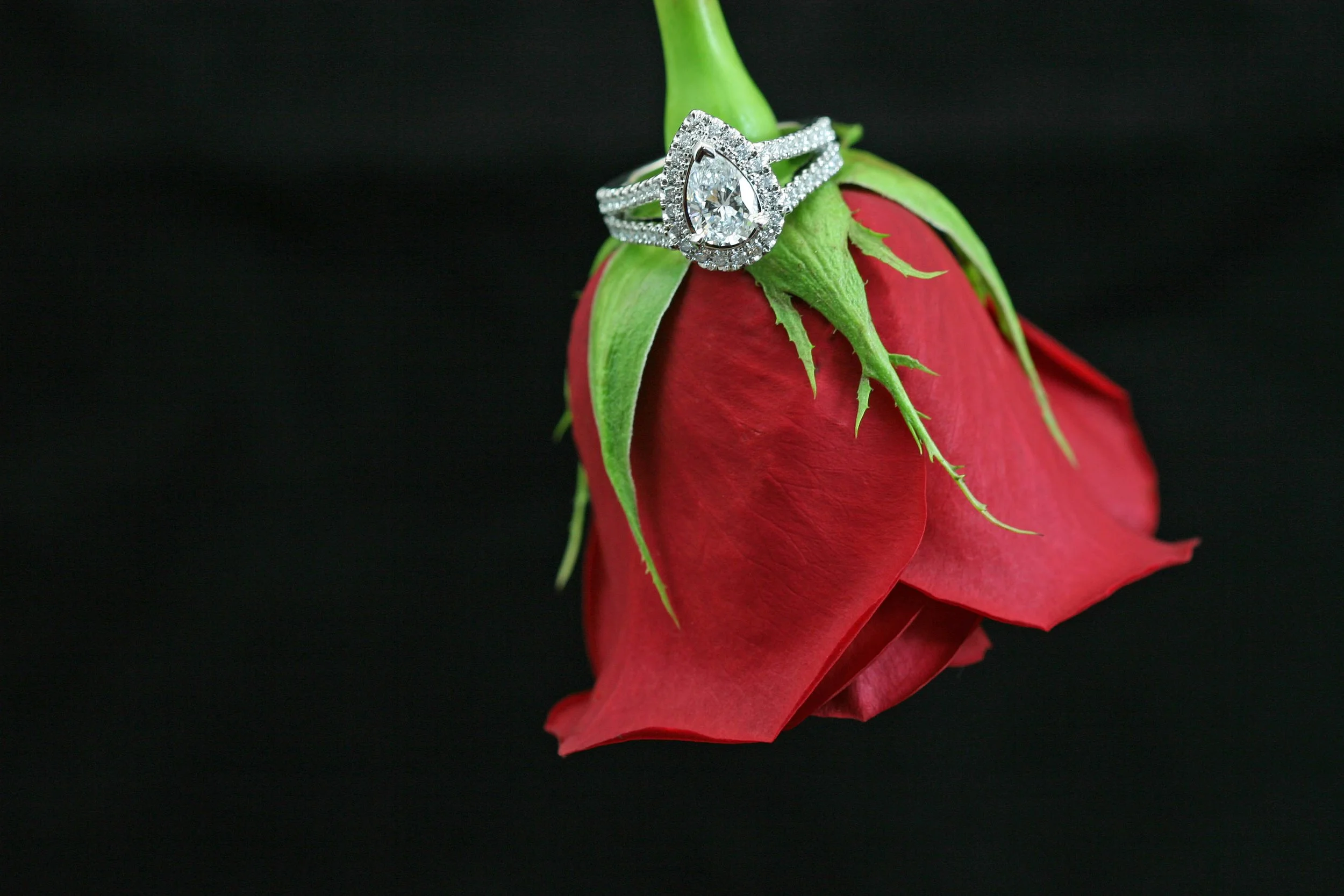 roseandpeardiamondrectangle.jpg