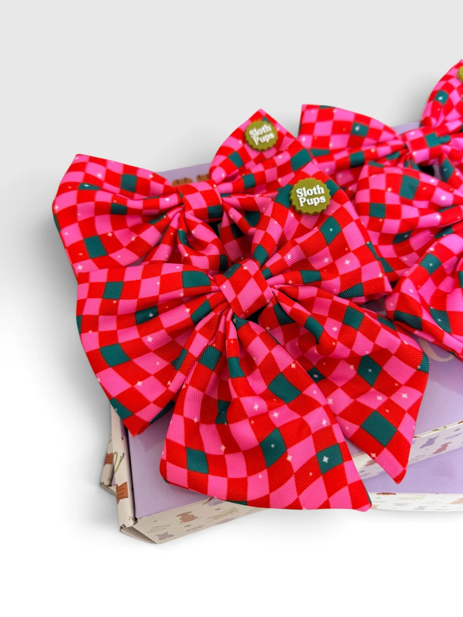 Bows on box.JPG