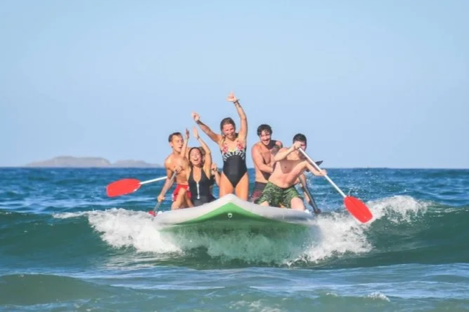 working as activity guide on a surfcamp in australia