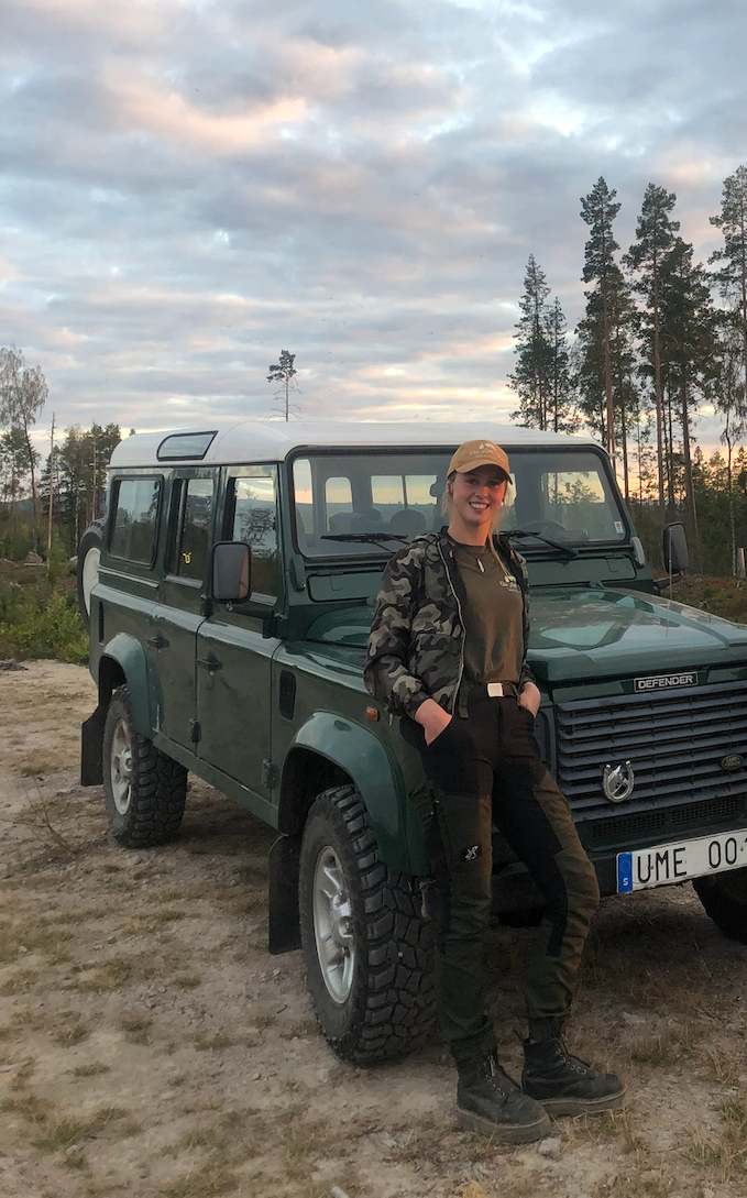 guiding a safari trip in sweden working for a ranch