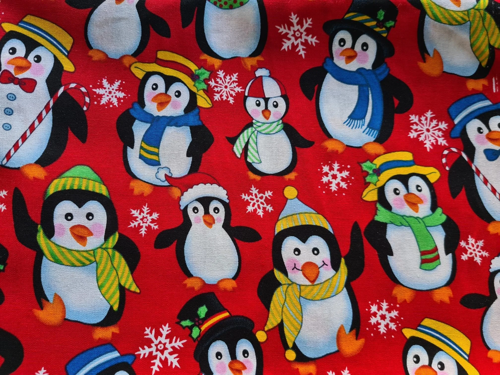 Scrub Top - Size S - Christmas Penguin's in Red