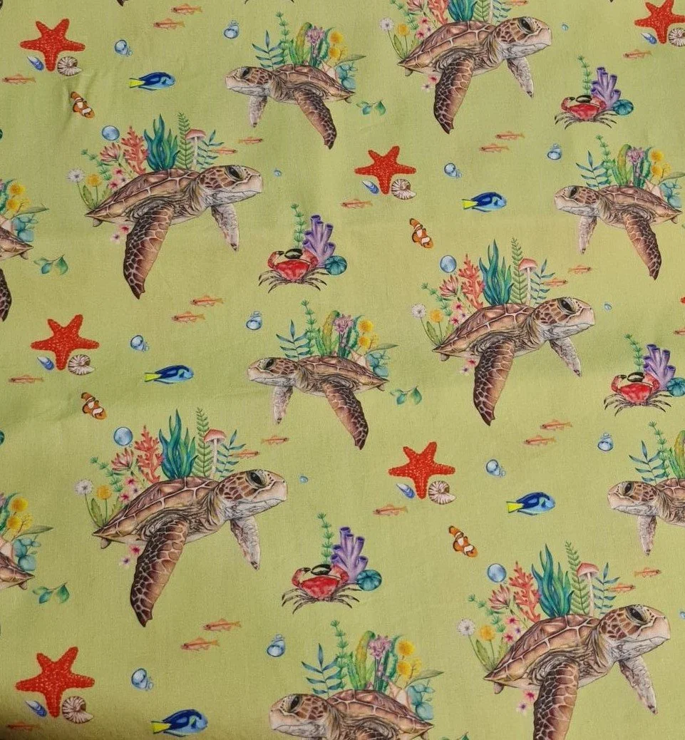 Scrub Top - Size L - Turtle Reef
