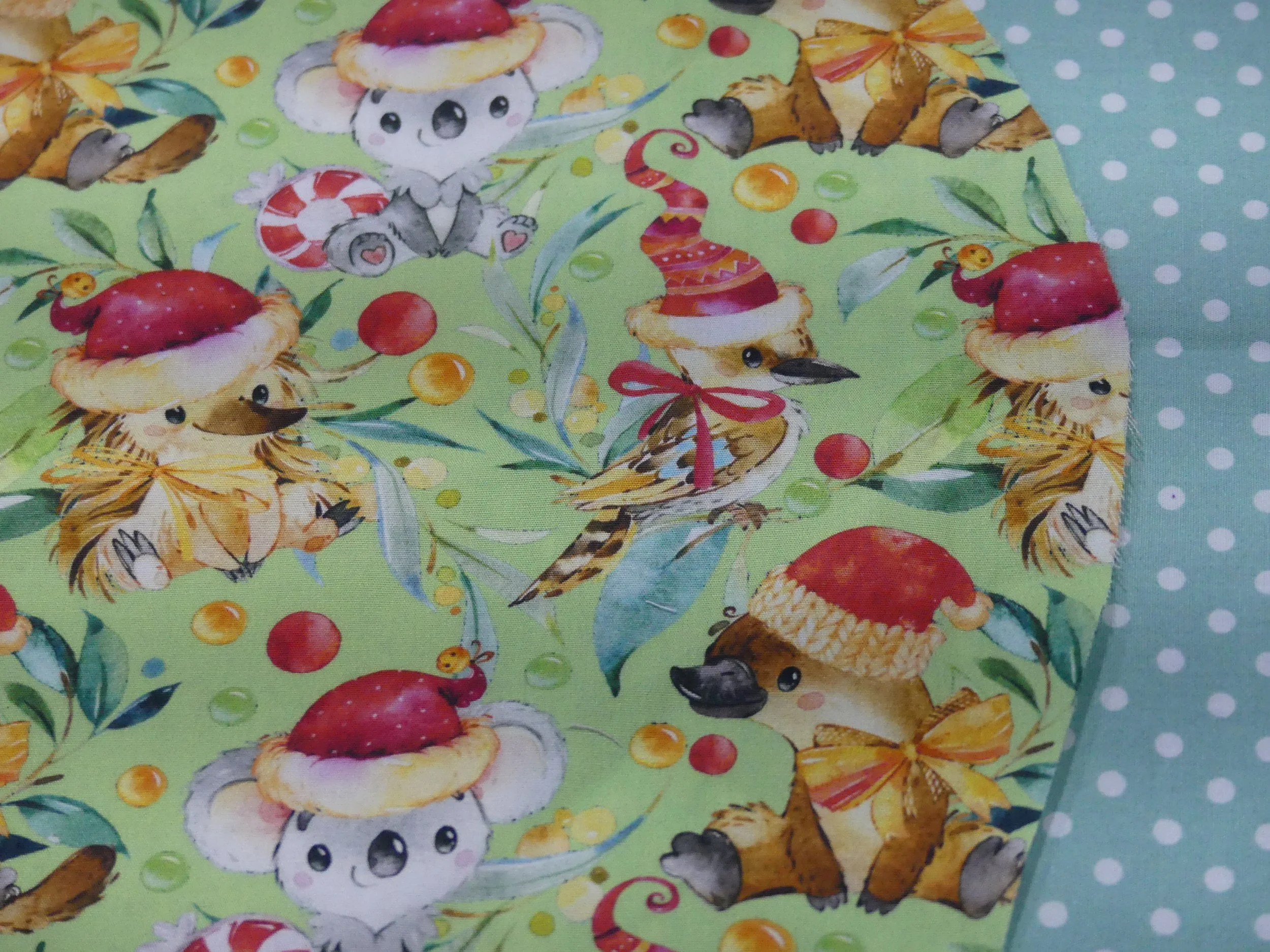 Scrub Cap - Christmas Australiana Green - Mint Spot